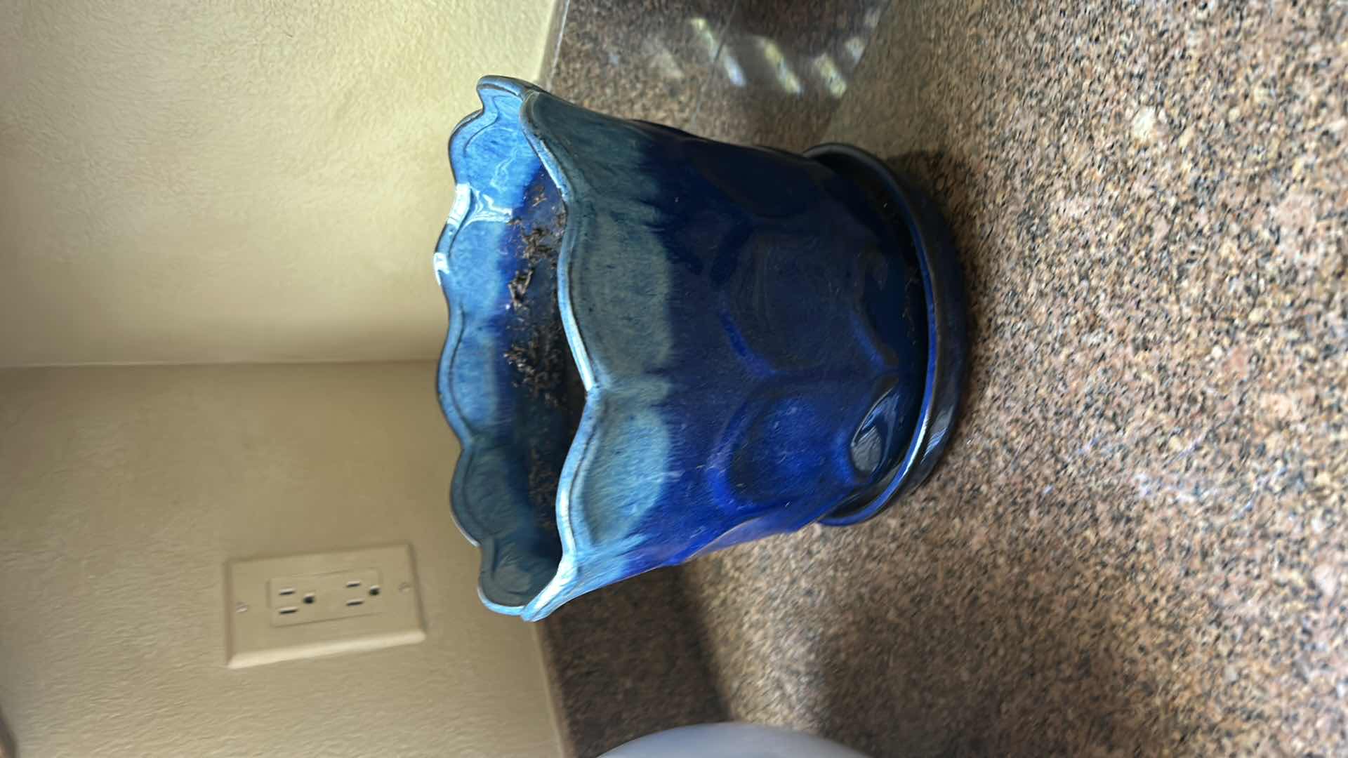 Photo 1 of 4 CERAMIC PLANTERS (TALLEST  7.25”)