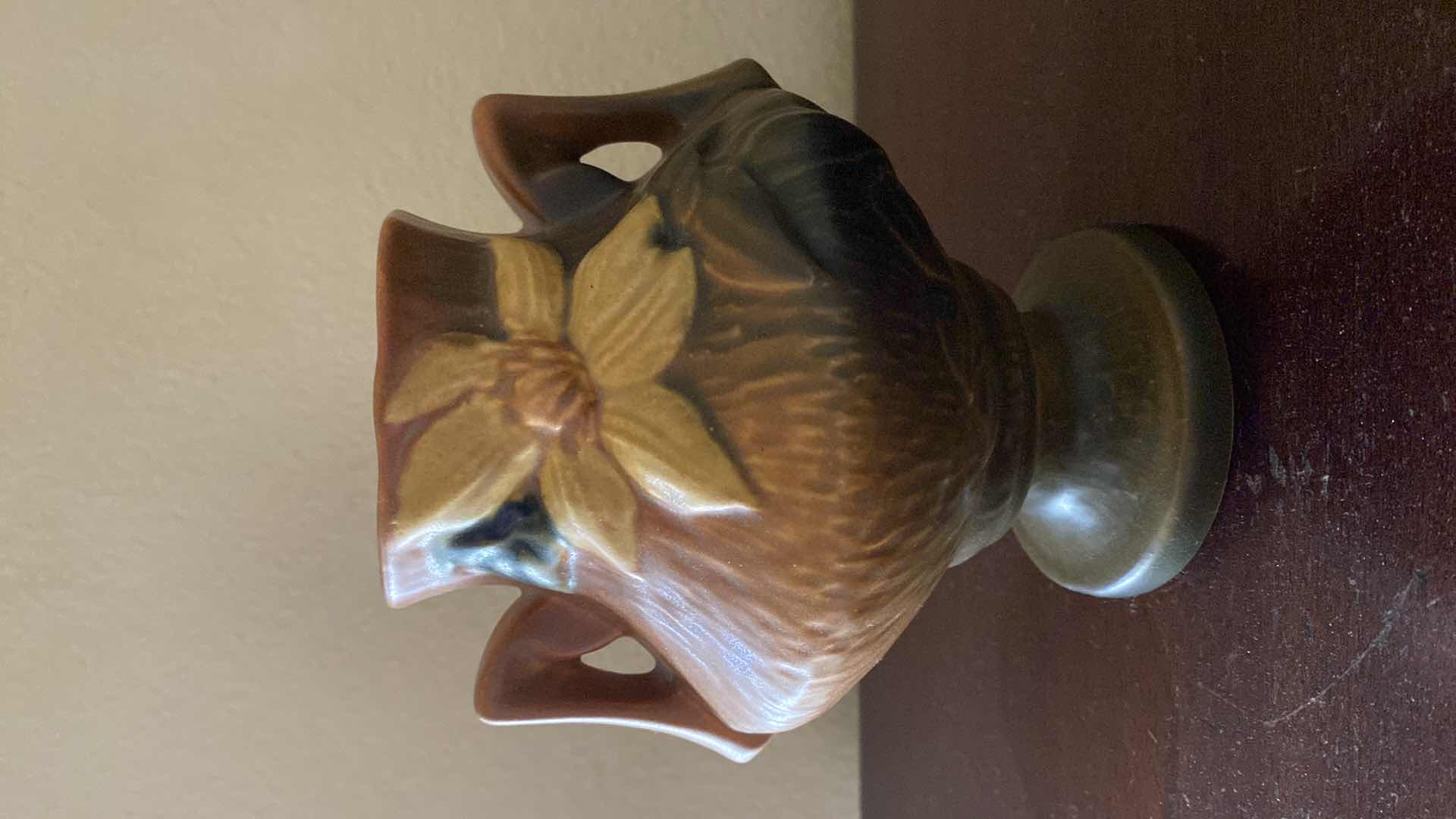 Photo 1 of VINTAGE ROSEVILLE POTTERY CLEMATIS  DOUBLE SIDED VASE 188-6” H6.5”