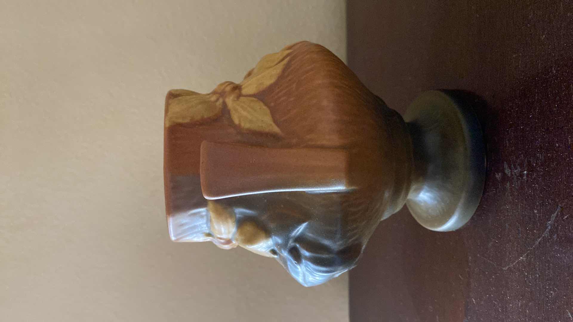 Photo 1 of VINTAGE ROSEVILLE POTTERY CLEMATIS  DOUBLE SIDED VASE 188-6” H6.5”