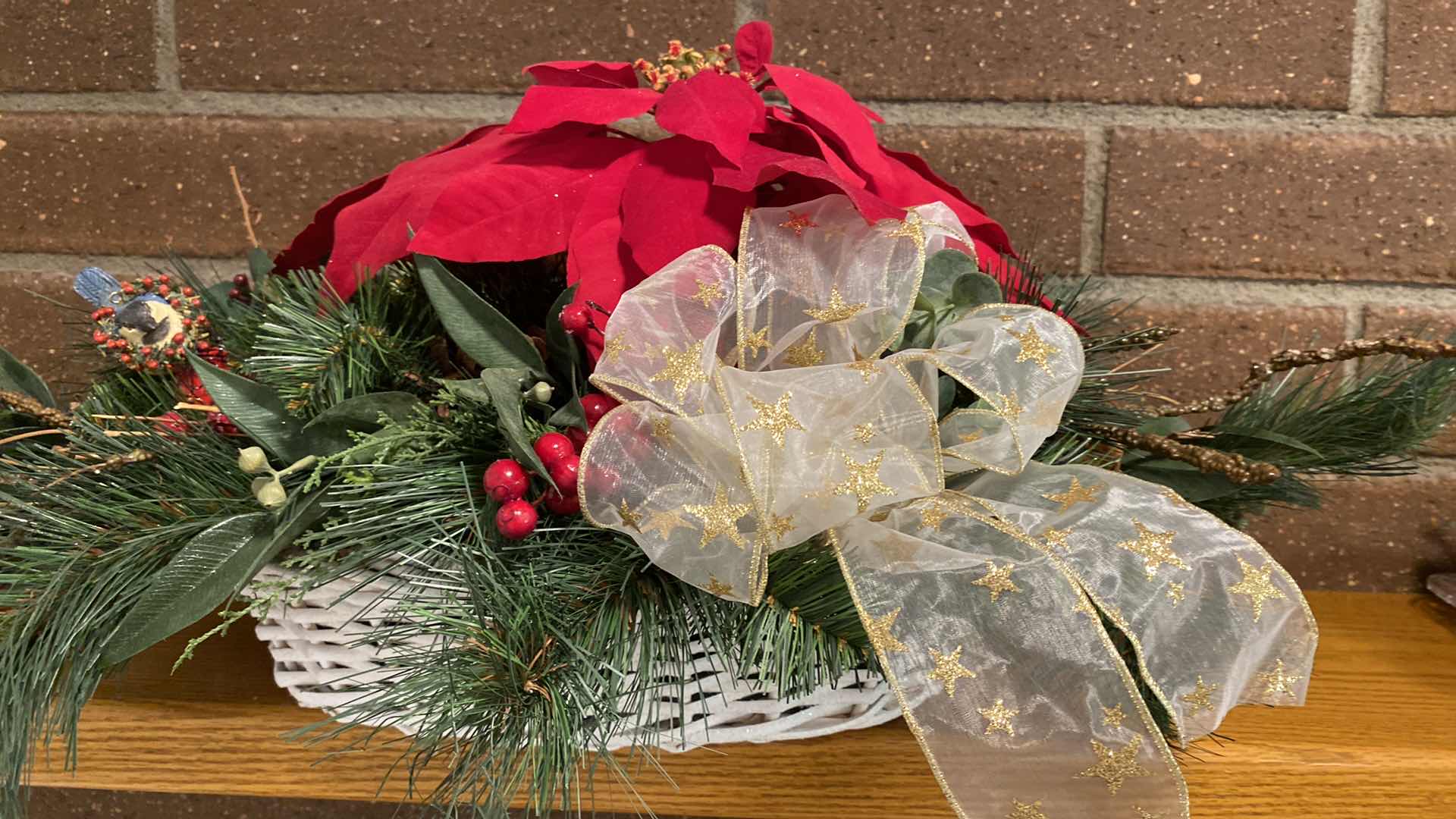 Photo 1 of HOLIDAY ASSORTMENT CENTERPIECE TINS PLACEMATS NAPKINS PLASTIC PLATER