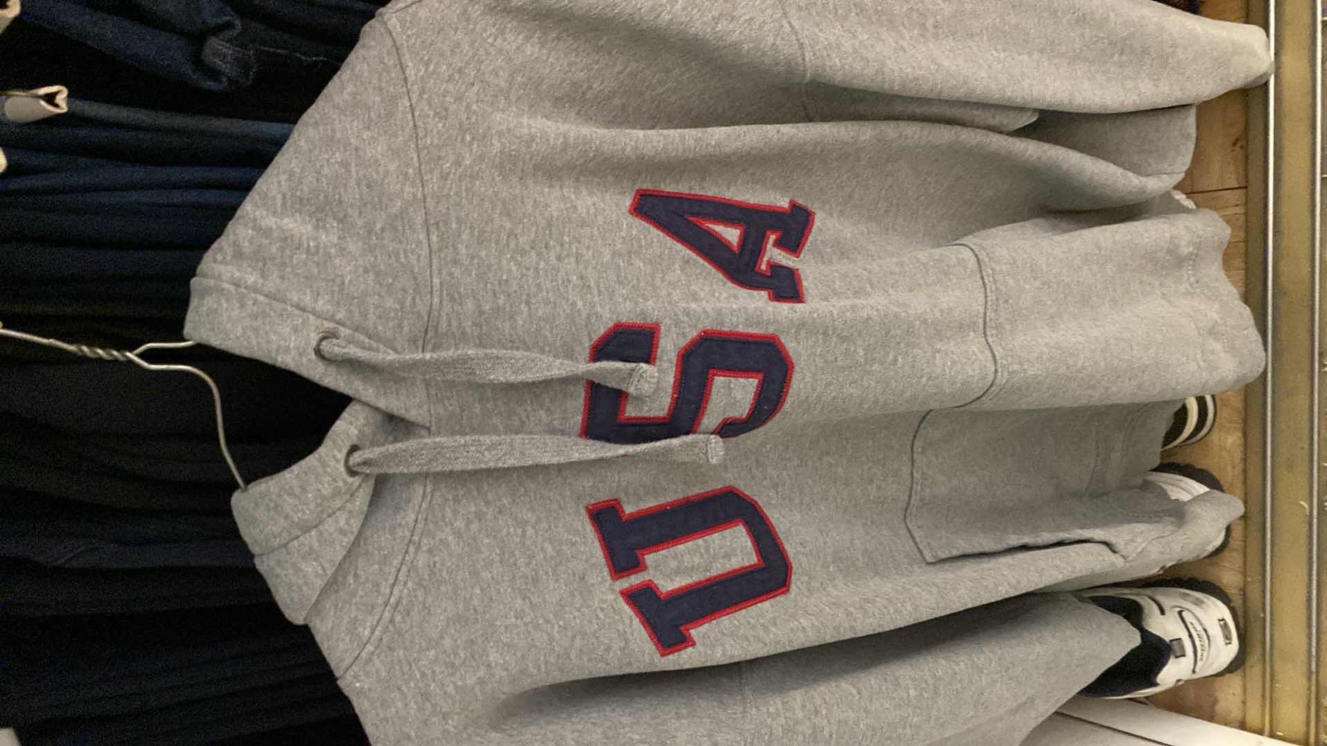 Photo 1 of LEFT TOP SIDE CLOSET MENS SWEAT SHIRTS SIZE XXL