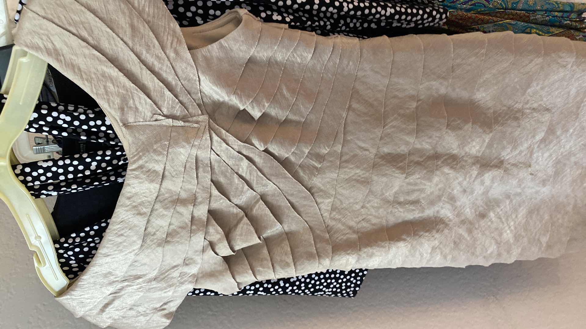 Photo 1 of 7 WOMENS CLOTHING SIZES 6, 8 AND MEDIUM