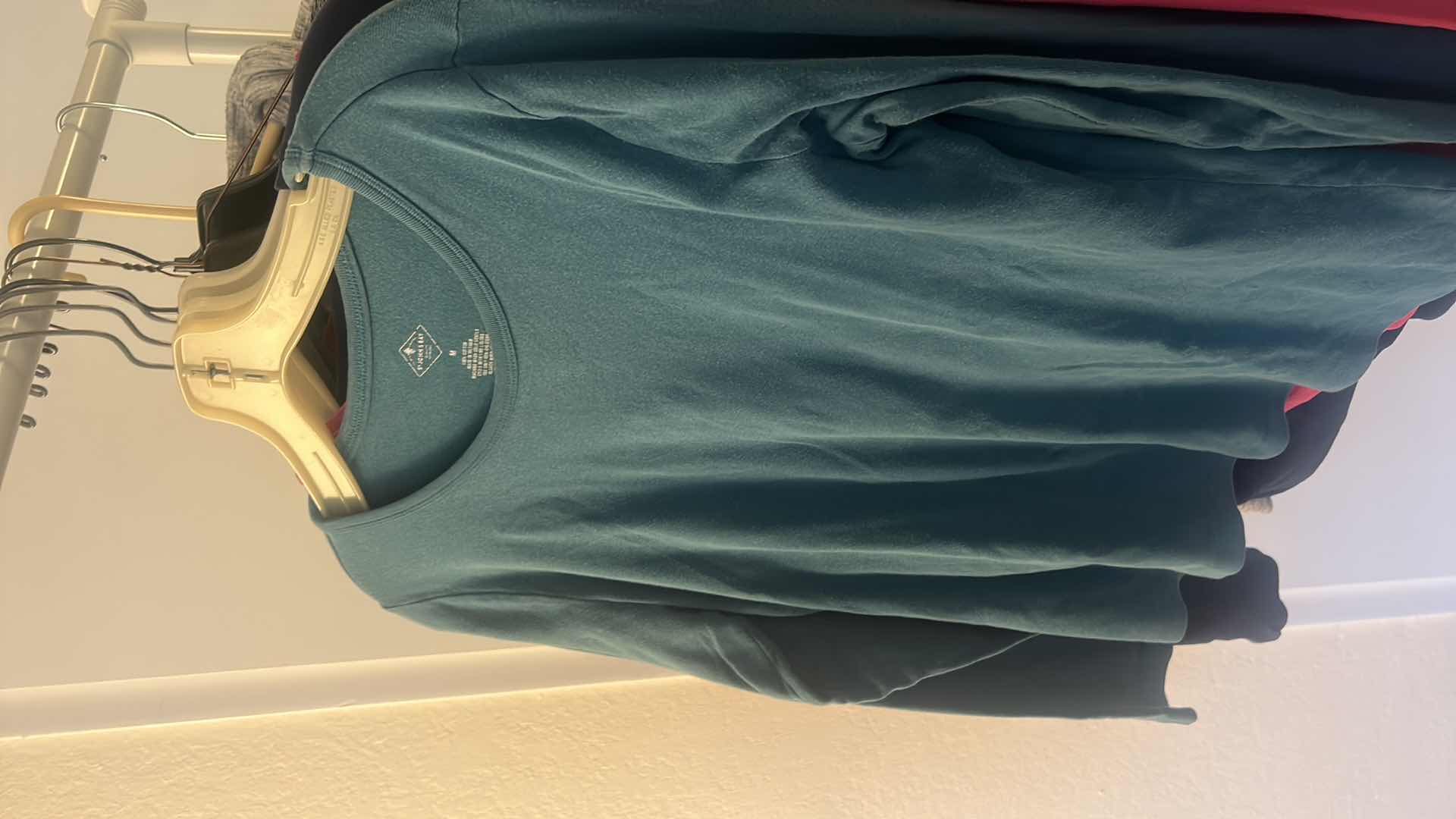 Photo 4 of 10 PIECES WOMENS CLOTHING MOSTLY MED