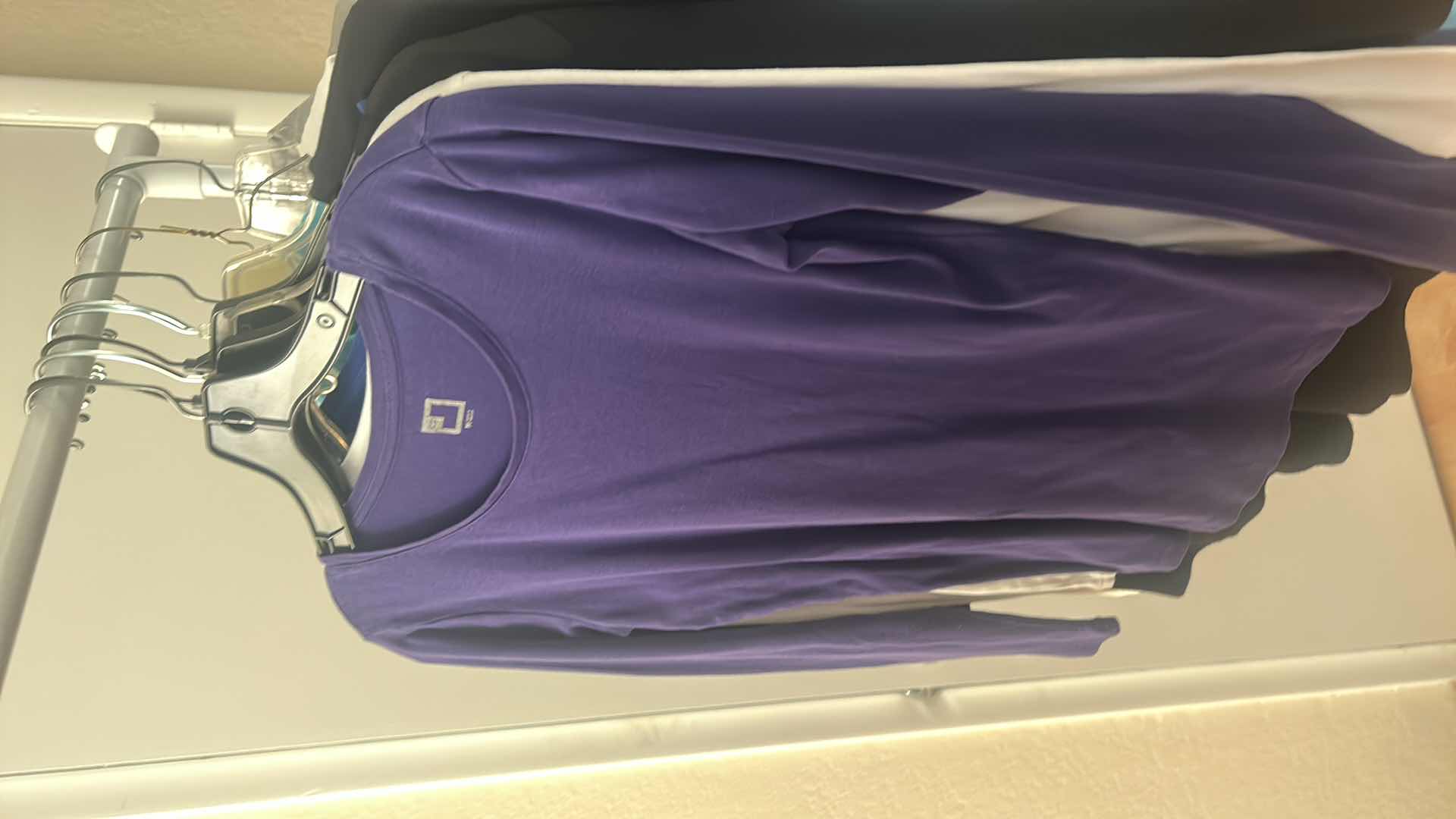 Photo 1 of 15 PIECES WOMENSWEAR MOSTLY SIZE MED