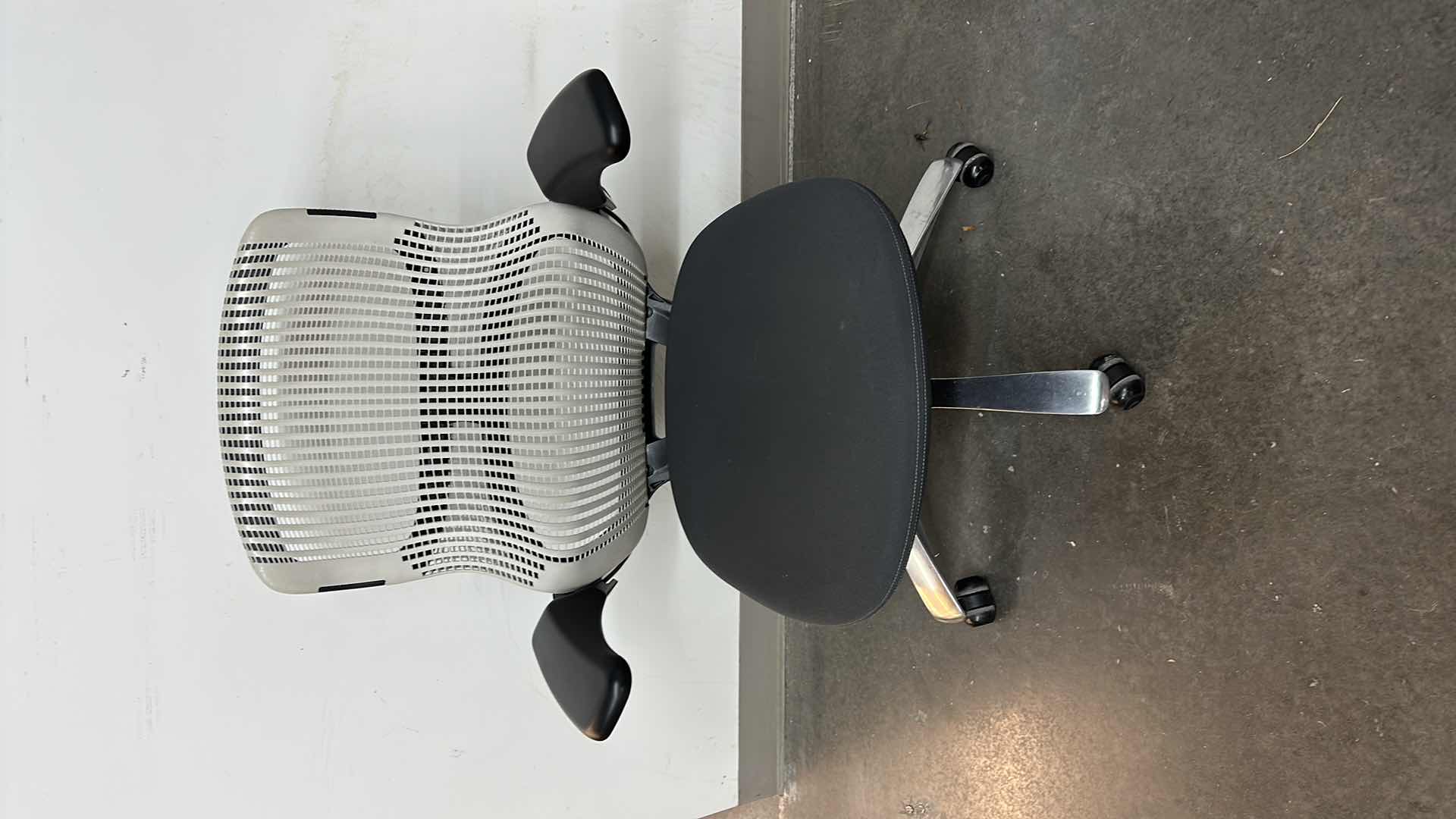 Photo 1 of UNIQUE EXECUTIVE ADJUSTABLE OFFICE CHAIR