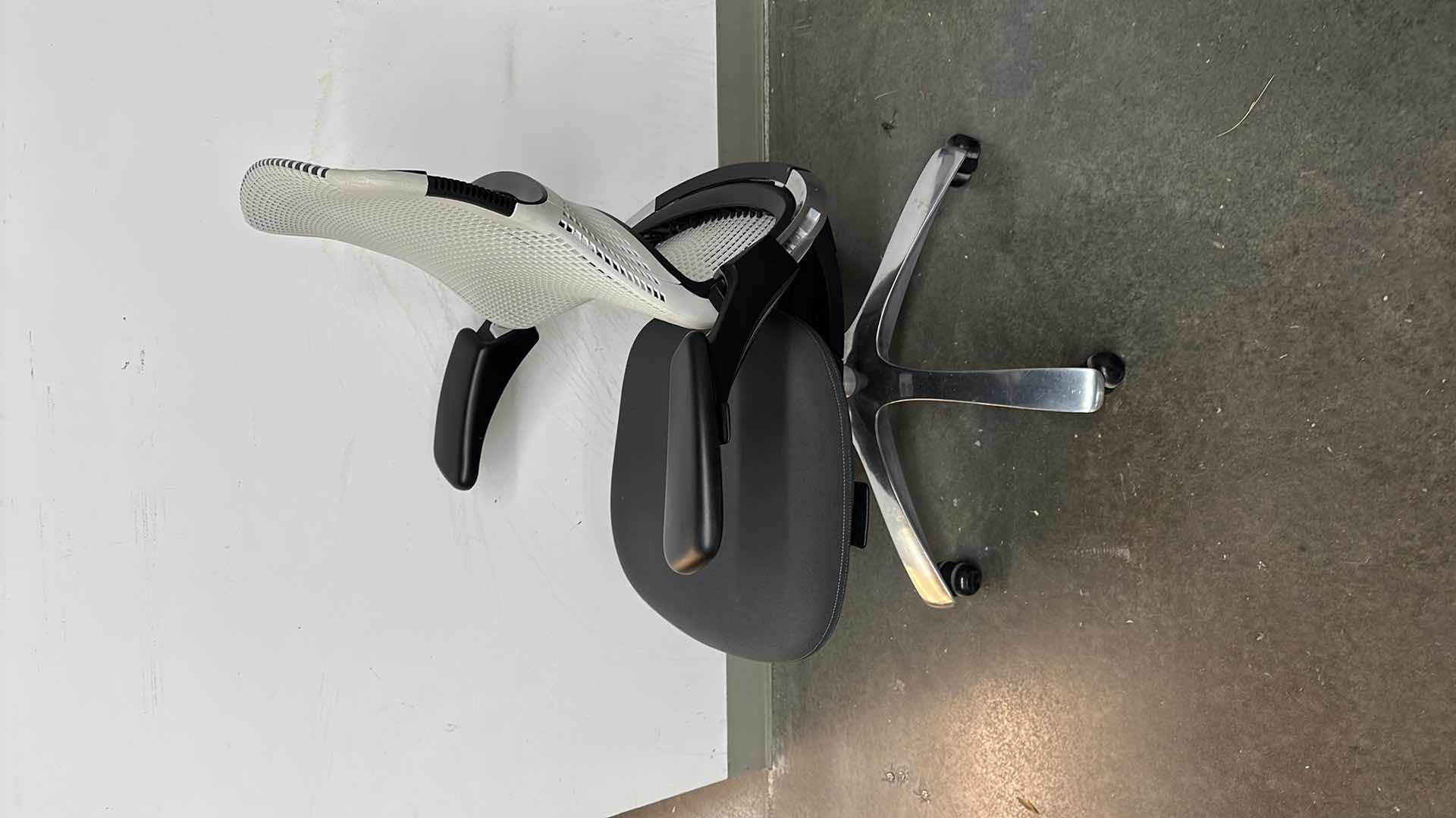 Photo 1 of UNIQUE EXECUTIVE ADJUSTABLE OFFICE CHAIR