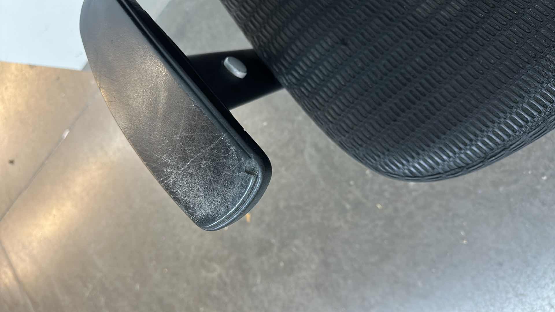 Photo 1 of EXECUTIVE ADJUSTABLE  CLOTH OFFICE CHAIR