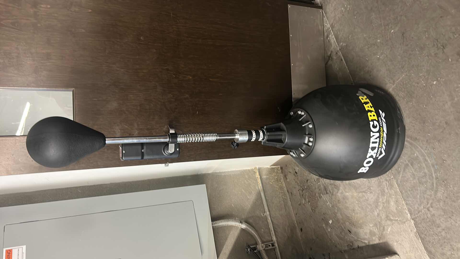 Photo 1 of GYM HEAVY DUTY SOLID BOXINGBAR