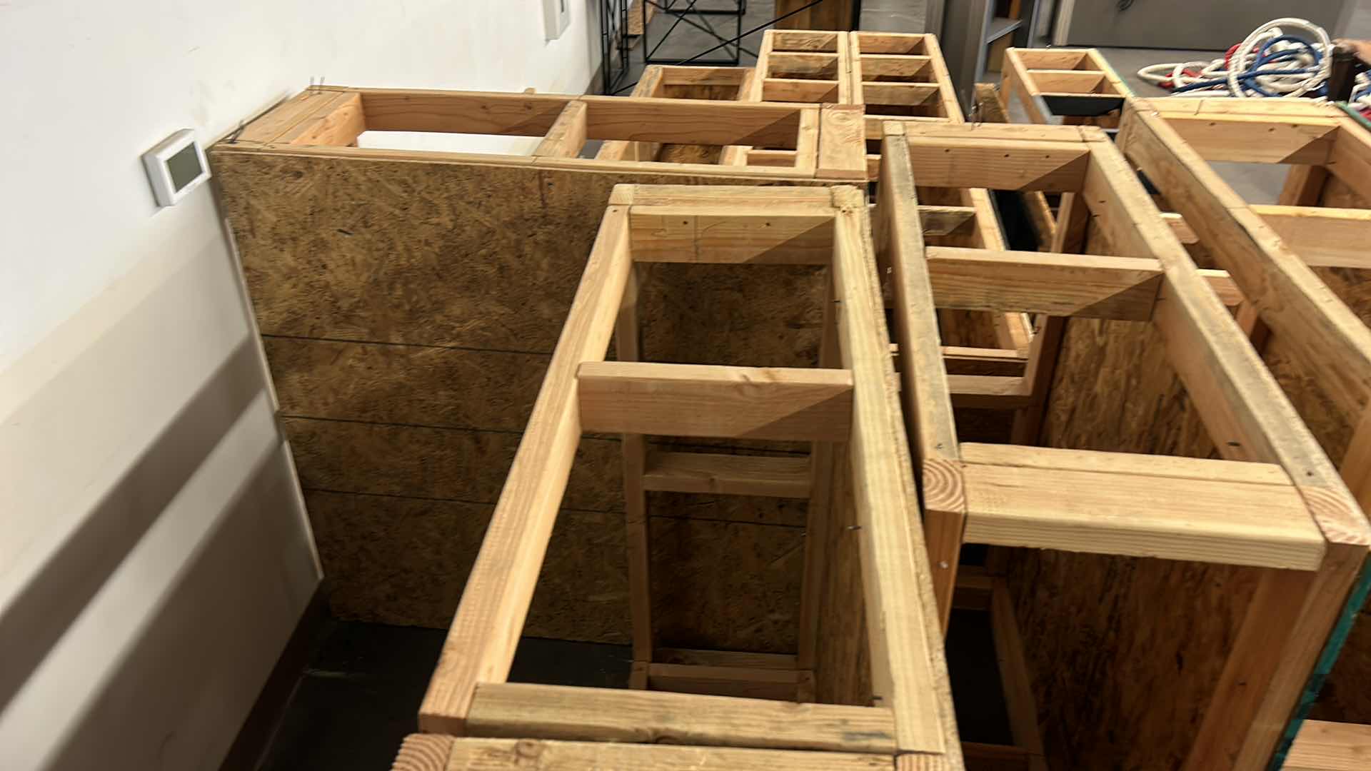 Photo 10 of PALLETTE ASSORTMENT