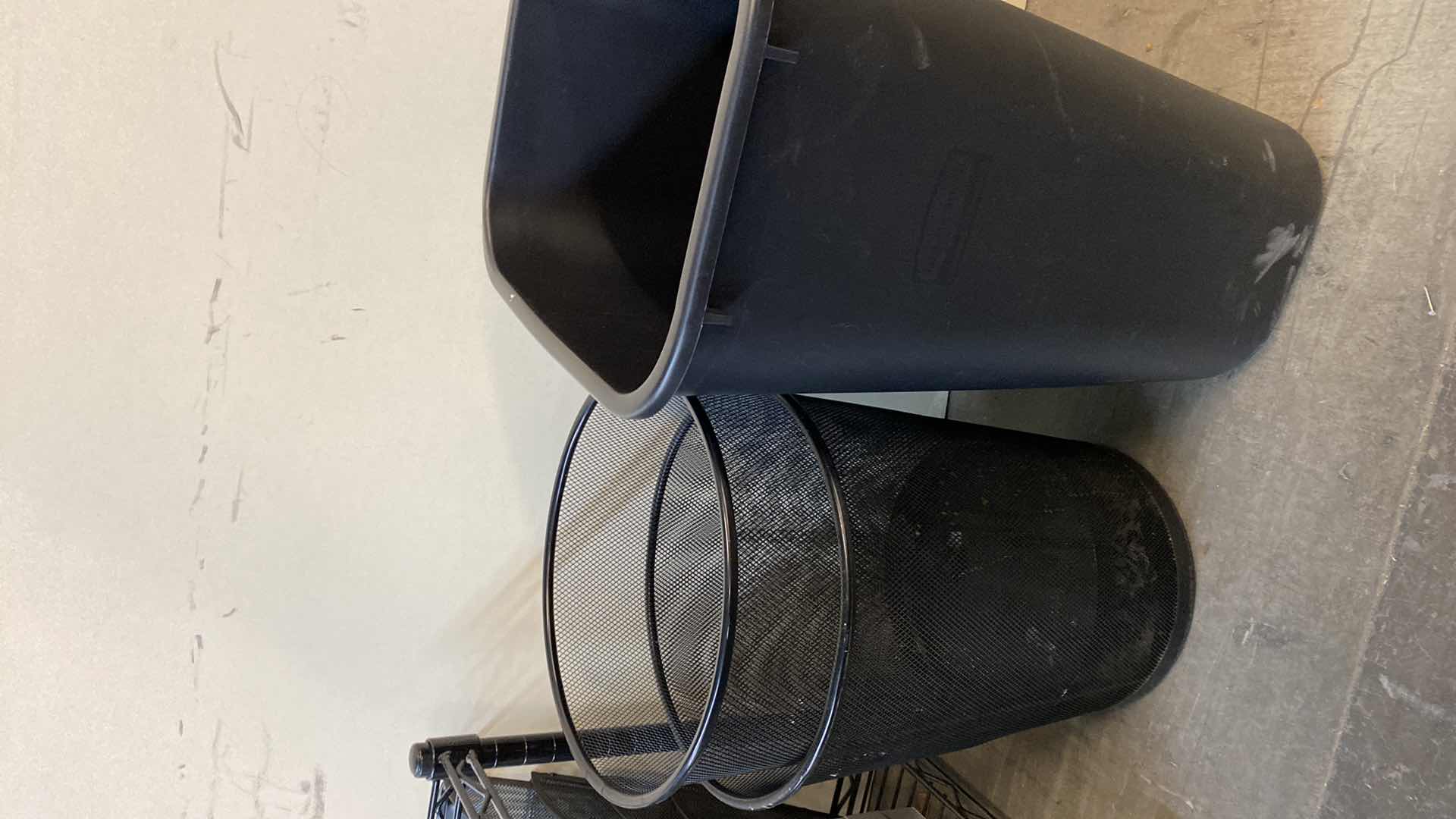 Photo 1 of OFFICE SUPPLY ASSORTMENT