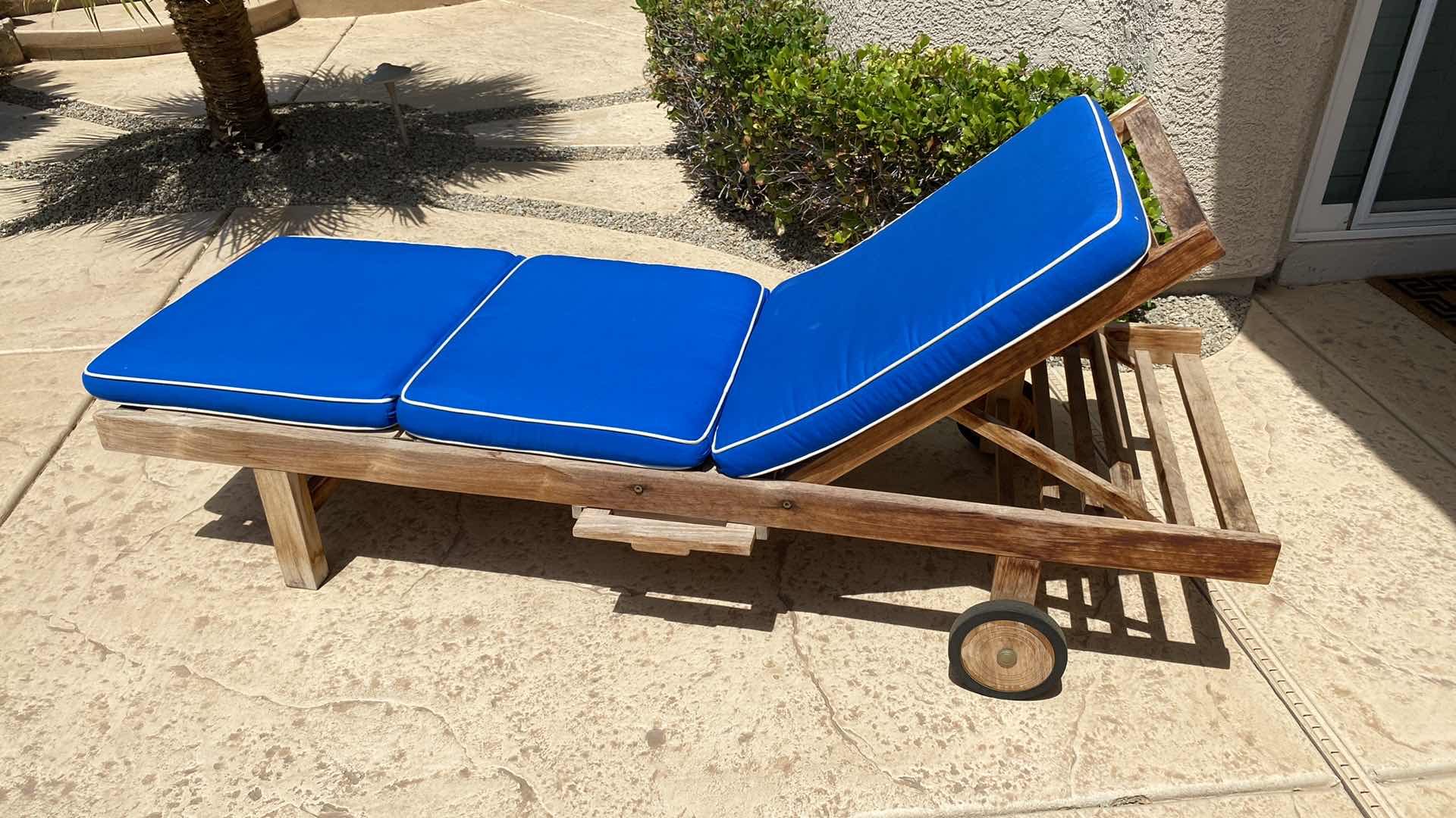 Photo 1 of TEAK WAREHOUSE CHAISE LOUNGE WITH WATER REPELLANT AND SUN PROTECTION FABRIC MARINE BLUE CUSHION 