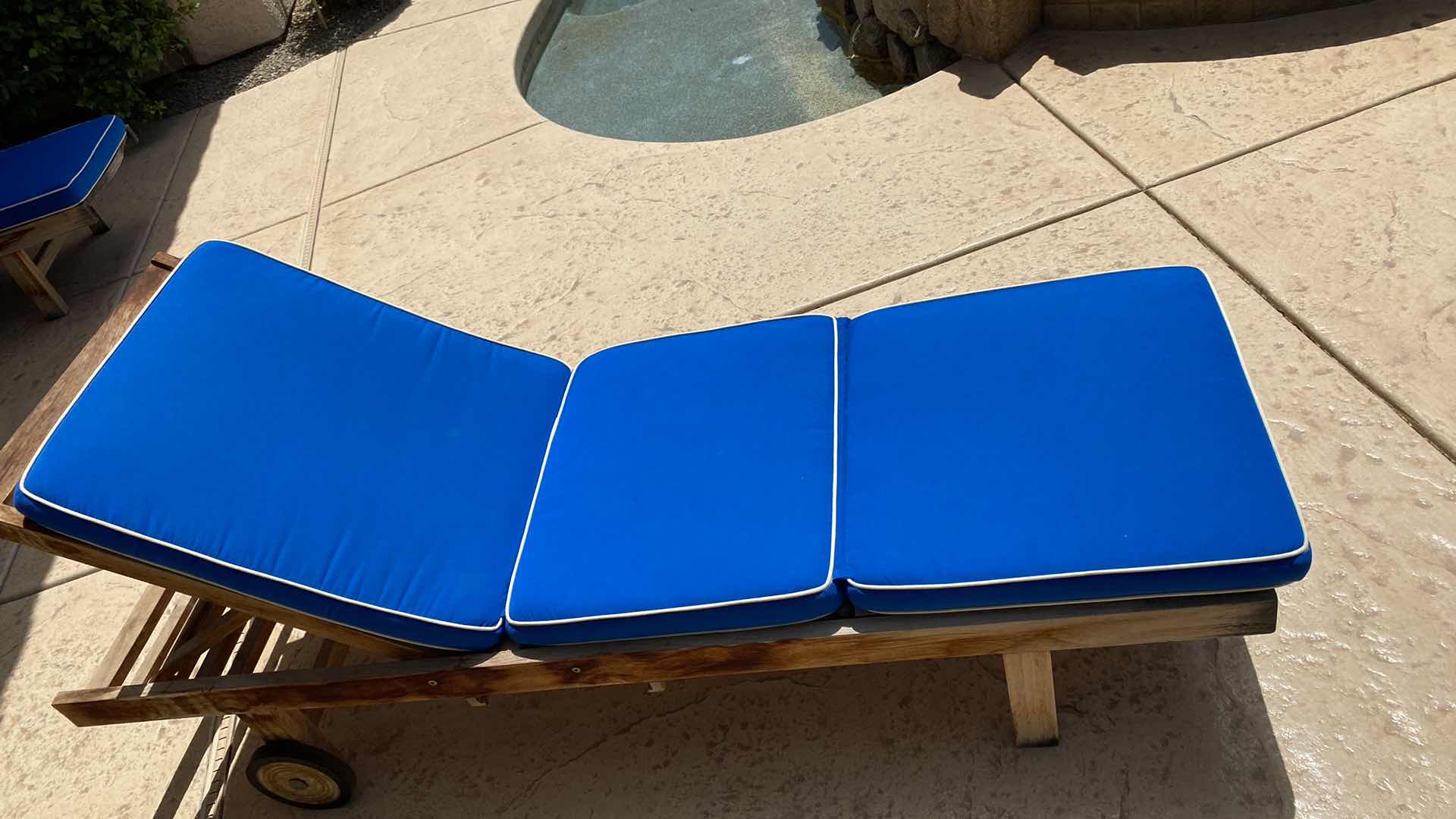 Photo 1 of TEAK WAREHOUSE CHAISE LOUNGE WITH WATER REPELLANT AND SUN PROTECTION FABRIC MARINE BLUE CUSHION 