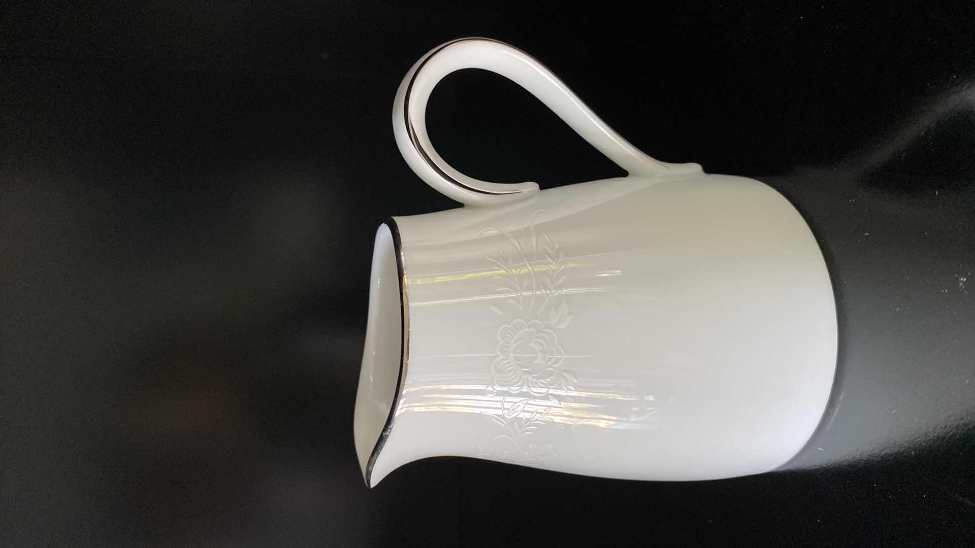Photo 1 of 7- LENOX WEATHERLY 2 PLATTERS 4 SERVING BOWLS AND GRAVEY NORITAKE CREAM