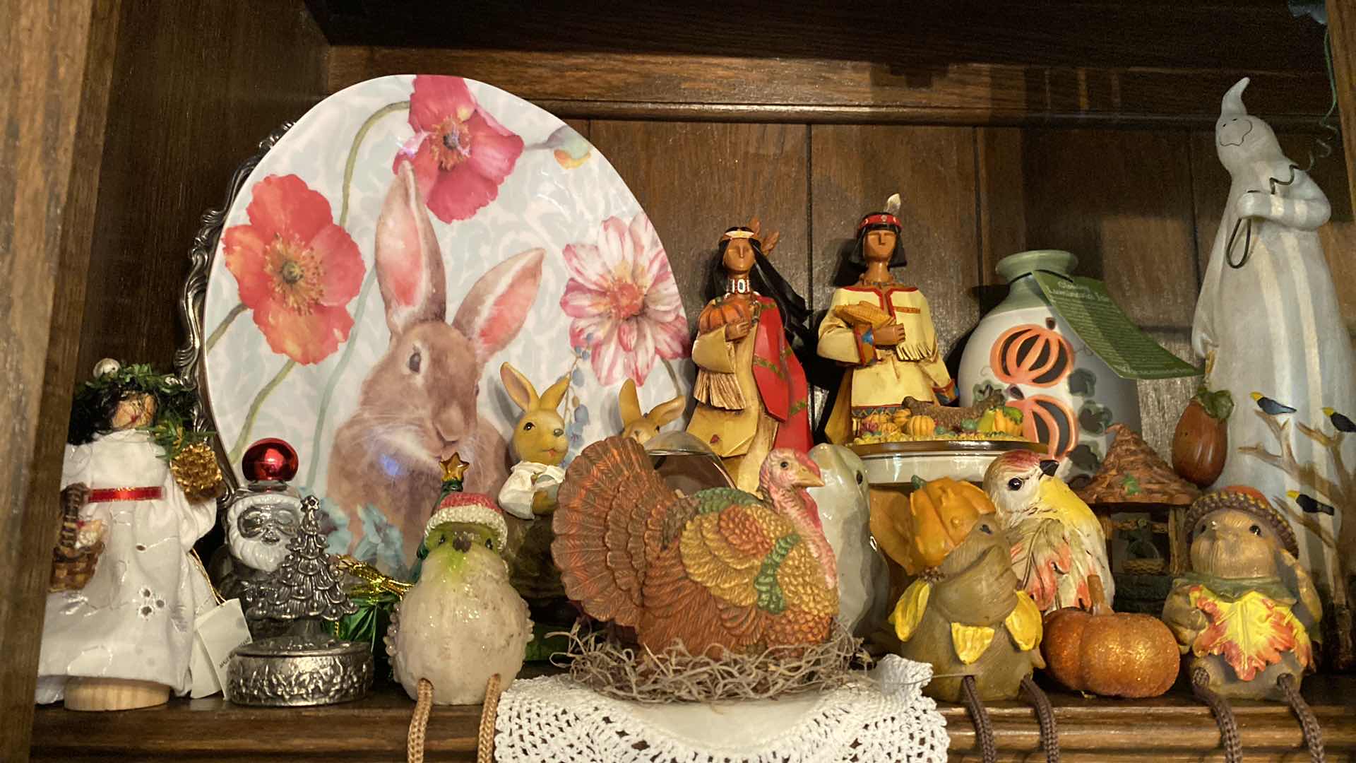 Photo 2 of HOLIDAY DECOR AND SERVEWARE