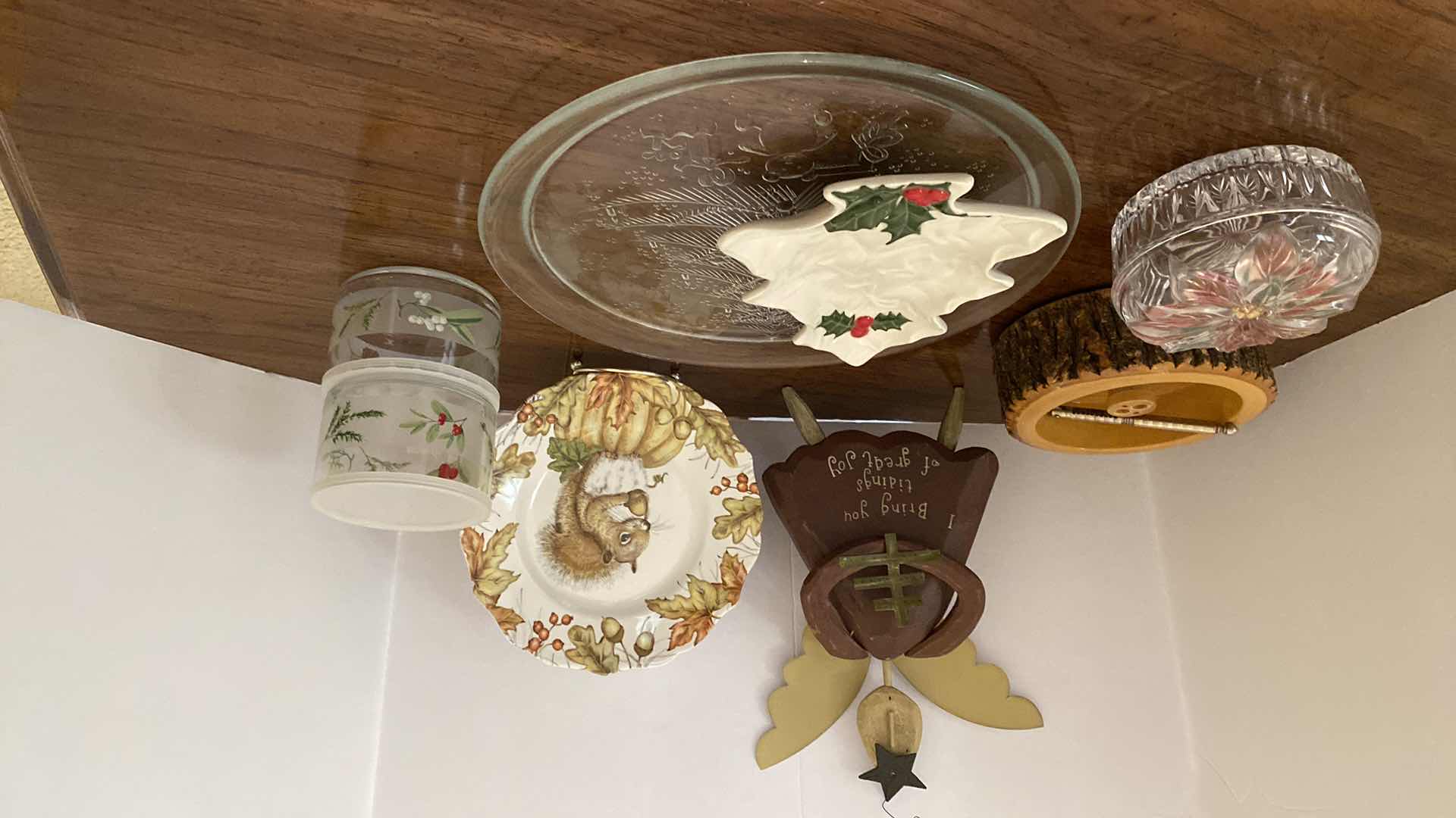 Photo 3 of HOLIDAY DECOR AND SERVEWARE