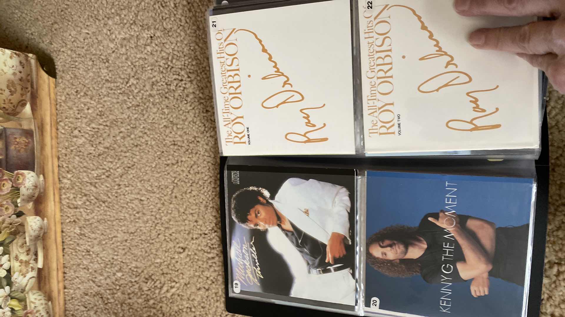 Photo 9 of JVC 200 DISC AUTOMATIC CHANGER XL-MC334 WITH DISCS