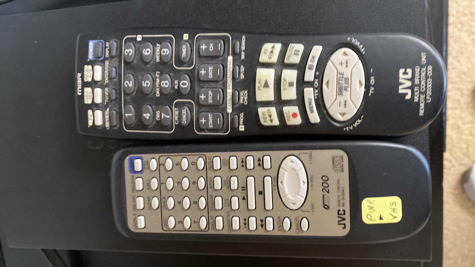 Photo 23 of JVC 200 DISC AUTOMATIC CHANGER XL-MC334 WITH DISCS