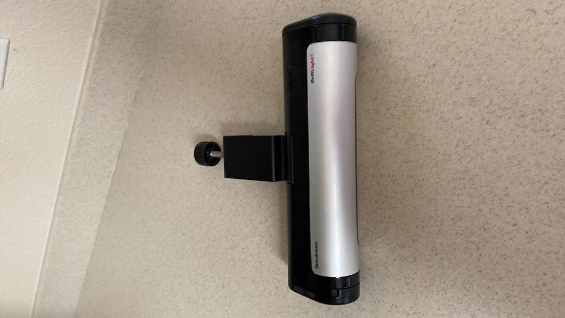 Photo 1 of CALPHALON TOASTER AND BROOKSTONE GRILL LIGHT