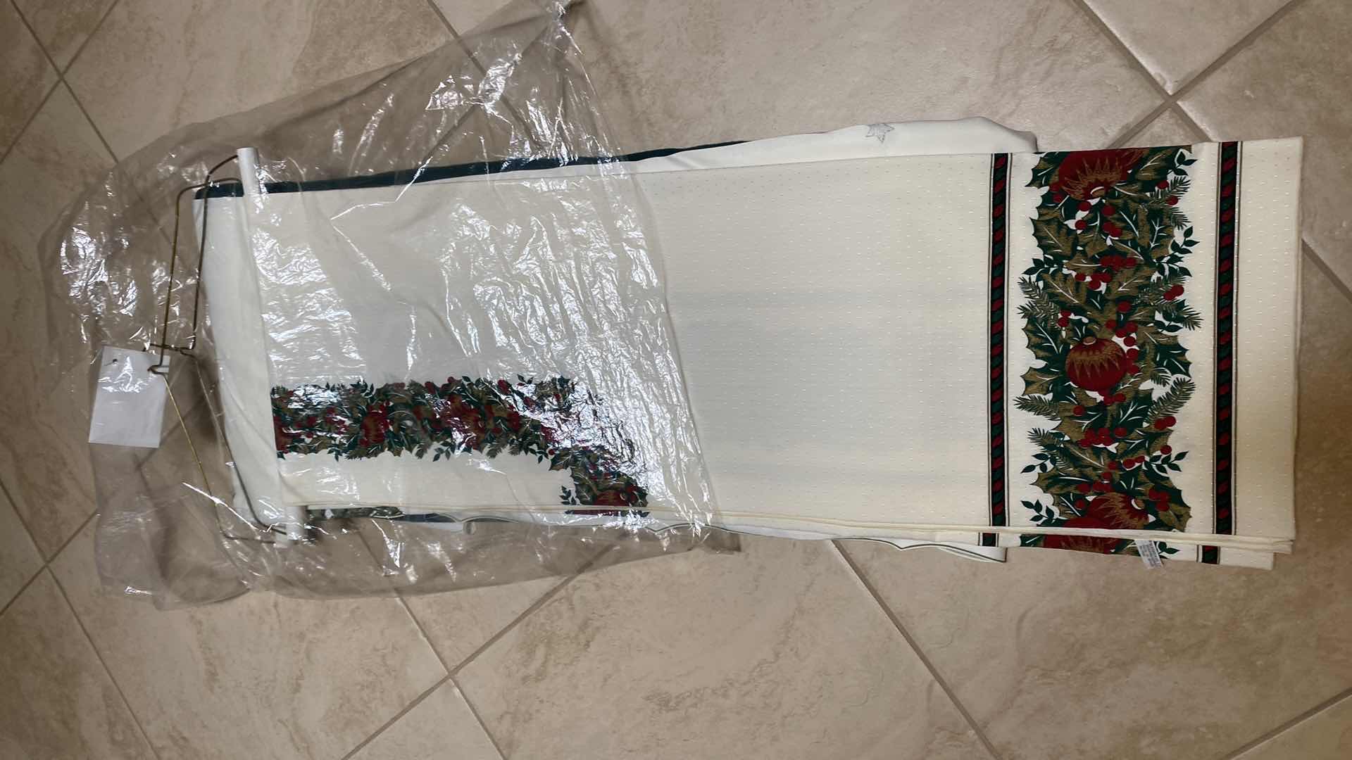 Photo 1 of HOLIDAY TABLECLOTHS UNKNOWN SIZE