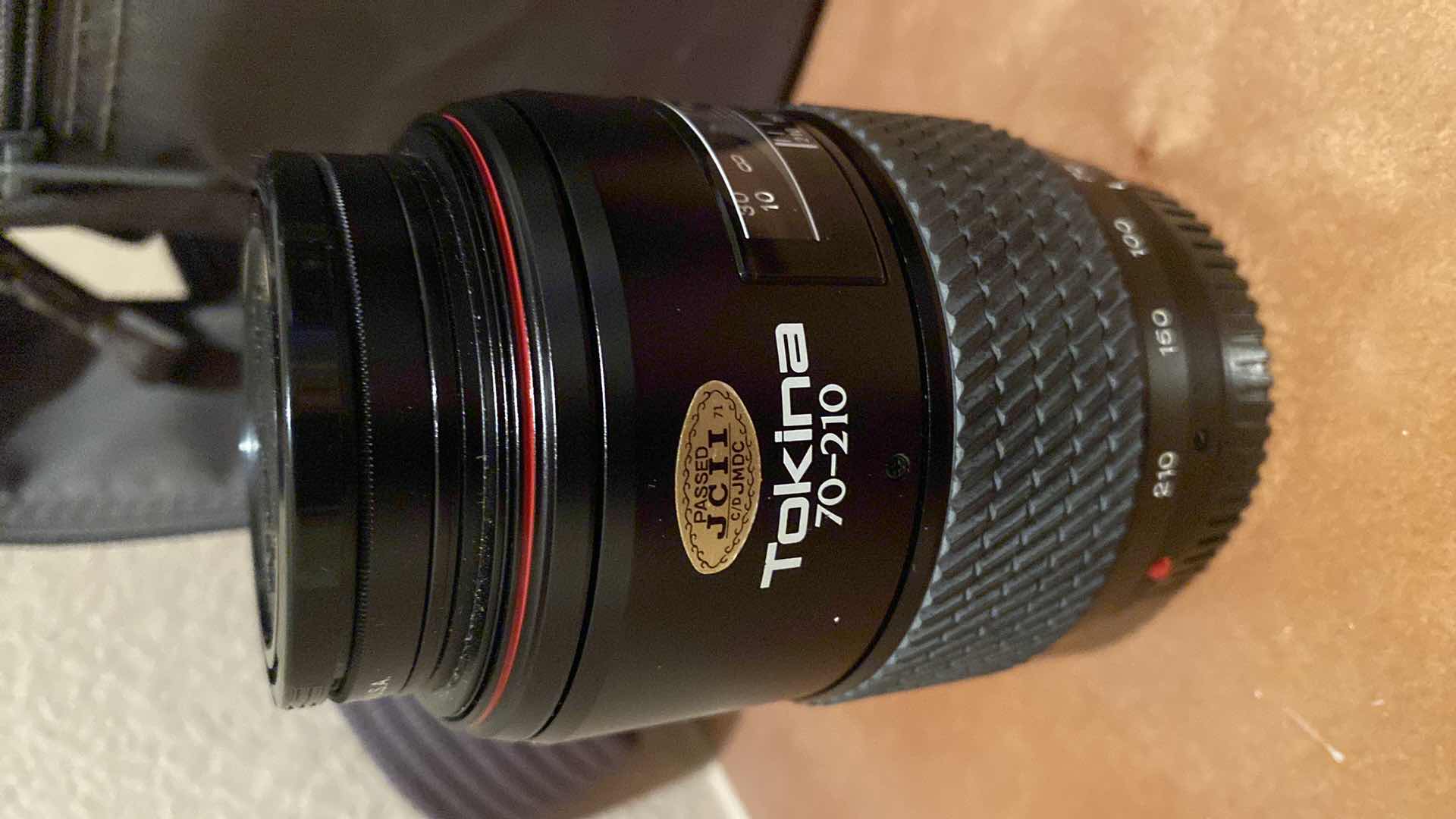 Photo 1 of MINOLTA CAMERA 7000 MAXXUM WITH EXTRA LENS FLASH AND BAG