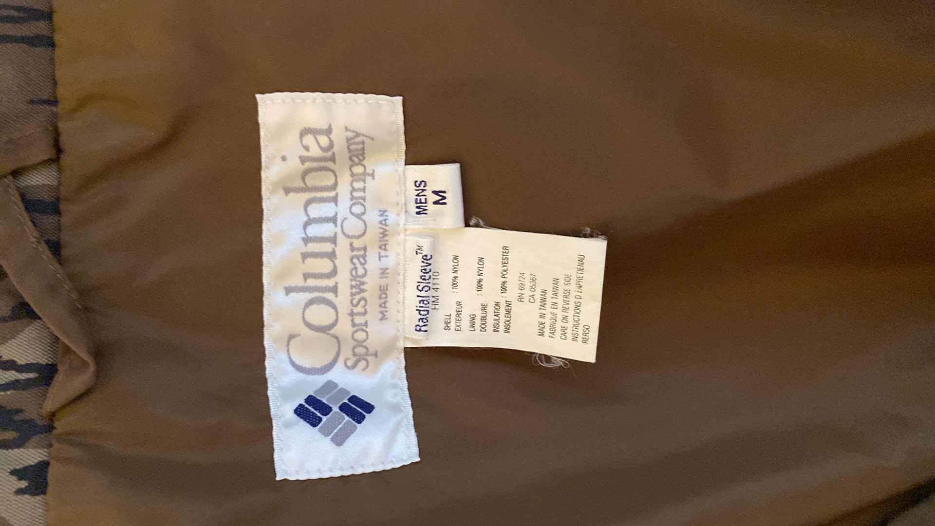 Photo 1 of Men’s size medium Columbia, three-piece camouflage jacket