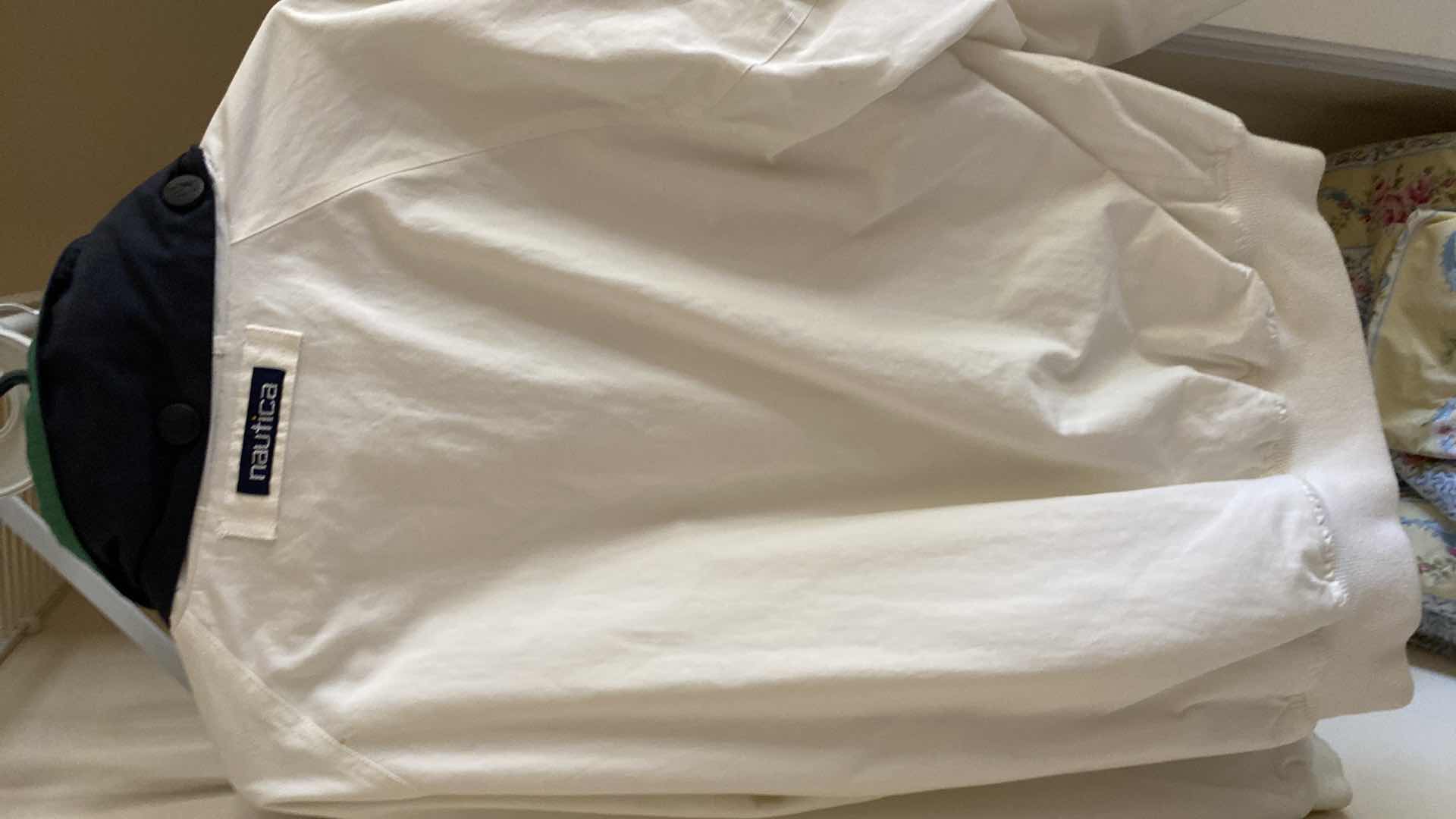 Photo 1 of Men’s size large Nautica Challenge jacket