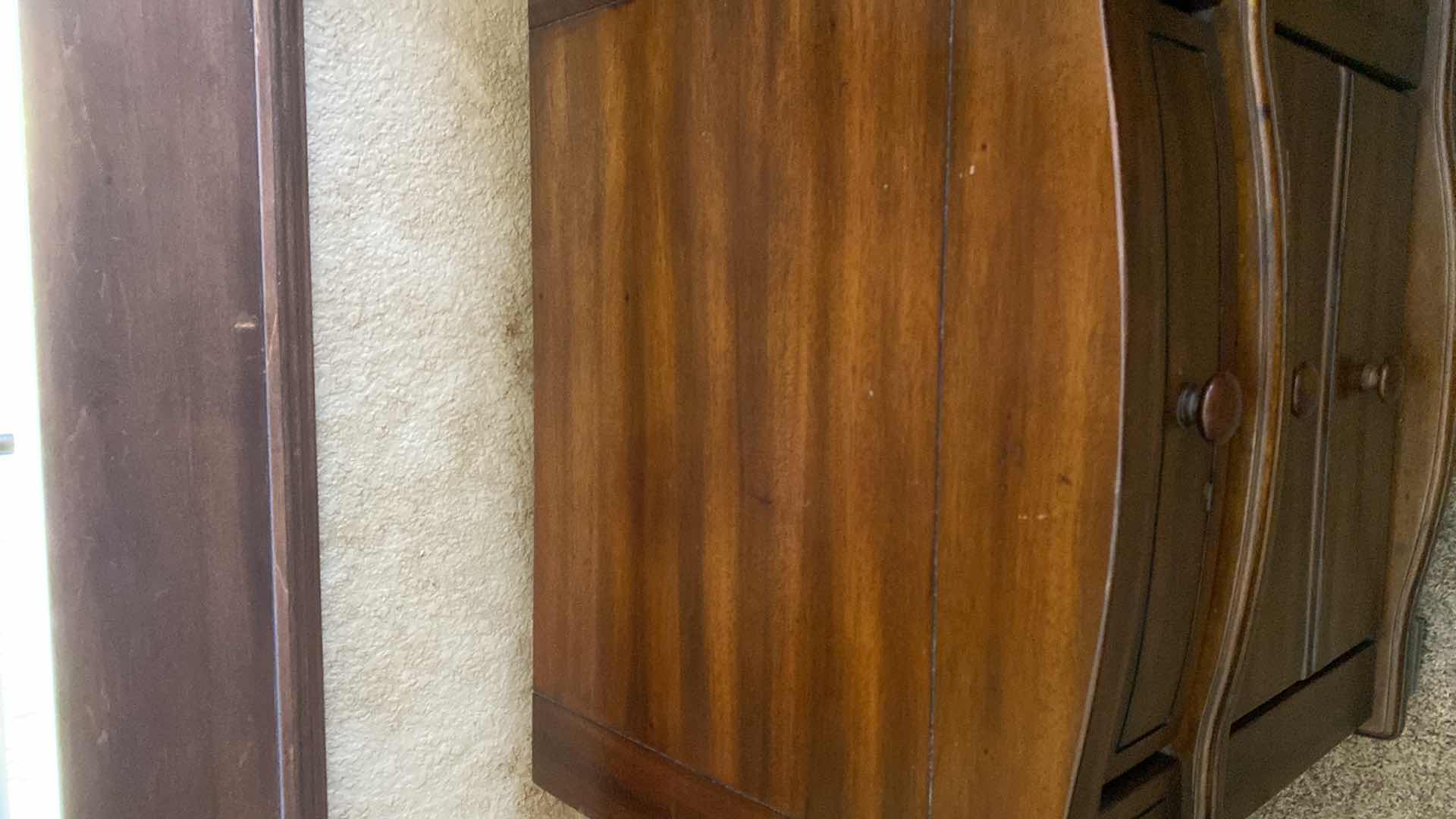 View 3 of DARK WOOD TRADITIONAL NIGHT STAND 25 1/4“ x 18 1/4“ H 28“