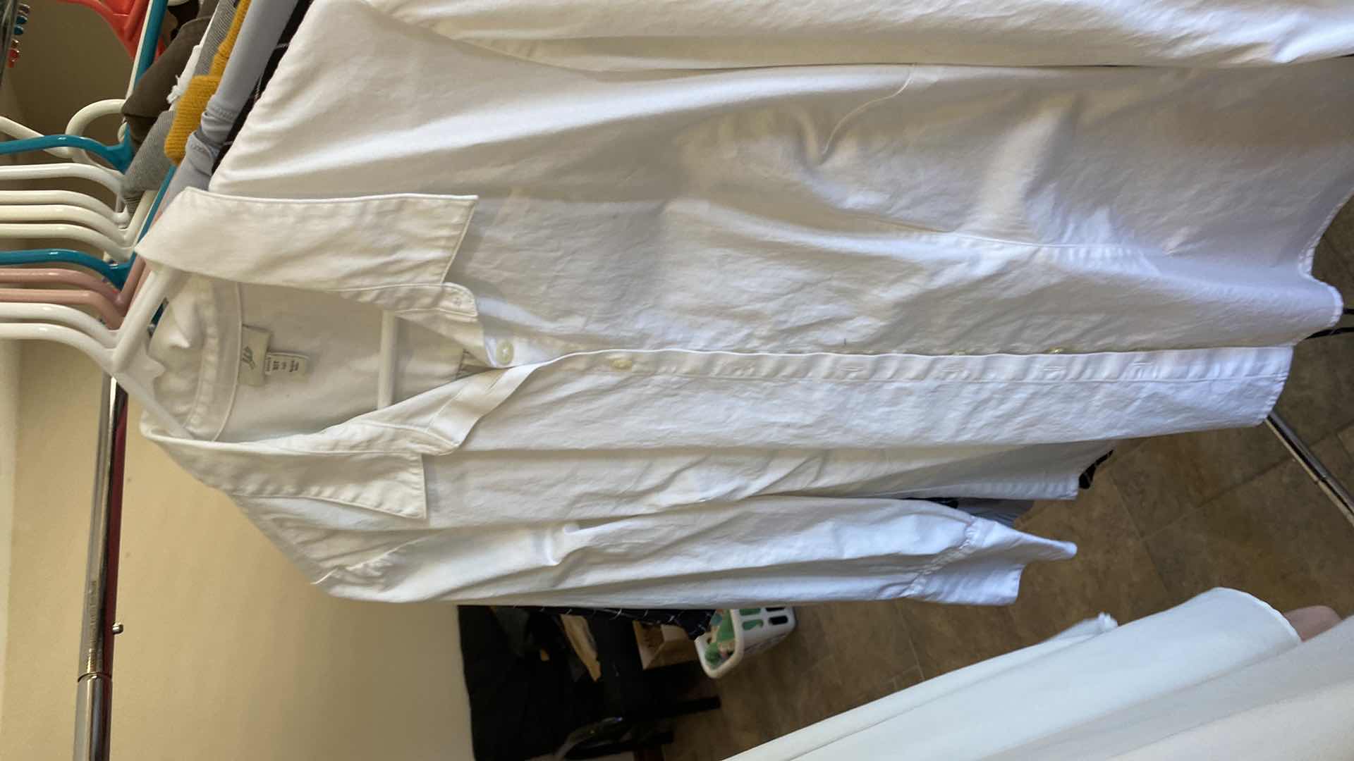 Photo 1 of 16-WOMENS SIZE MEDIUM CLOTHING