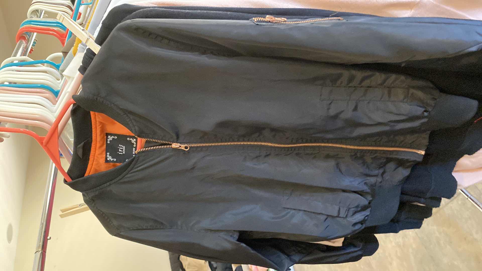 Photo 1 of 16-WOMENS SIZE MEDIUM CLOTHING