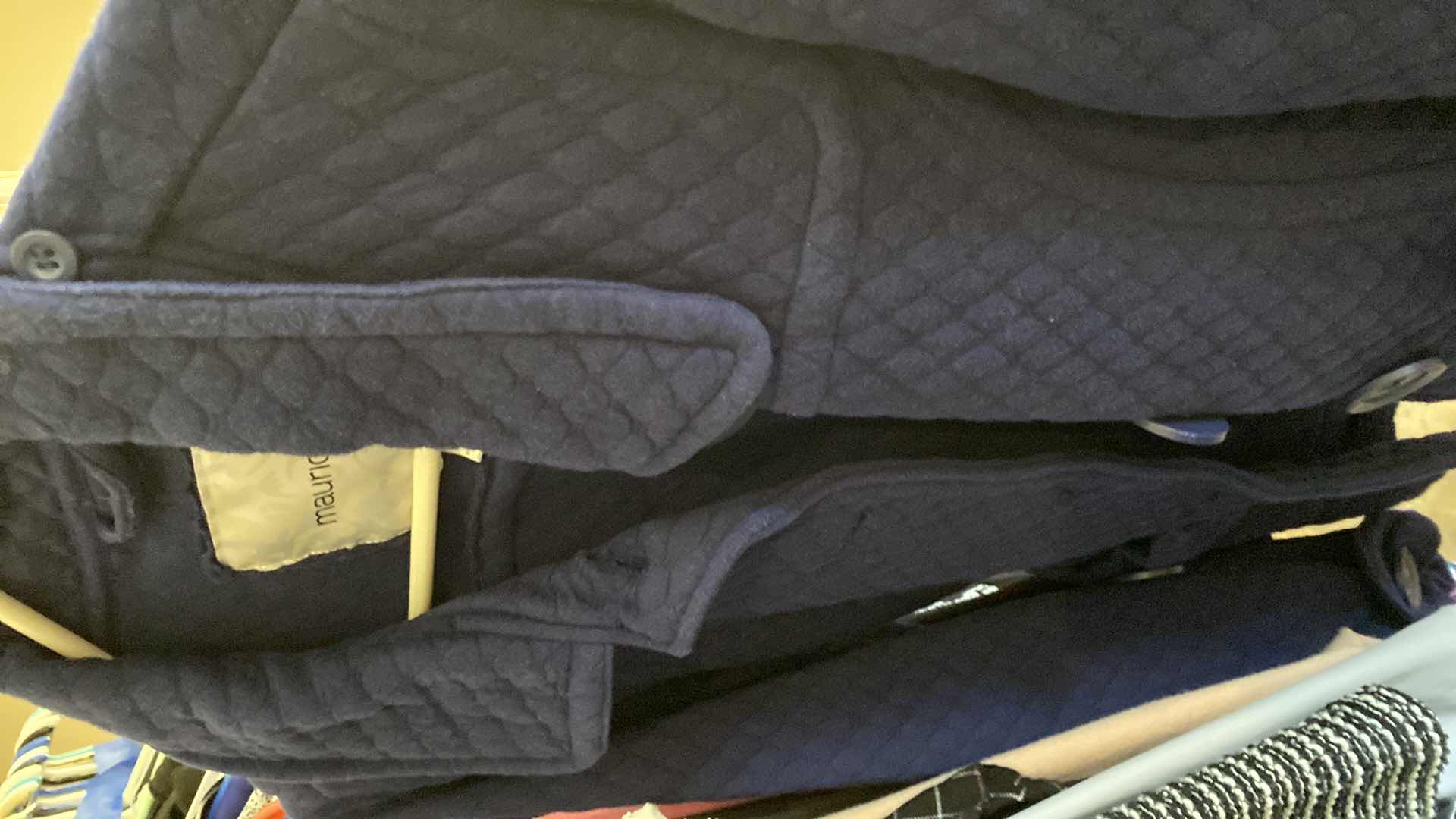 Photo 1 of 16-WOMENS SIZE MEDIUM CLOTHING