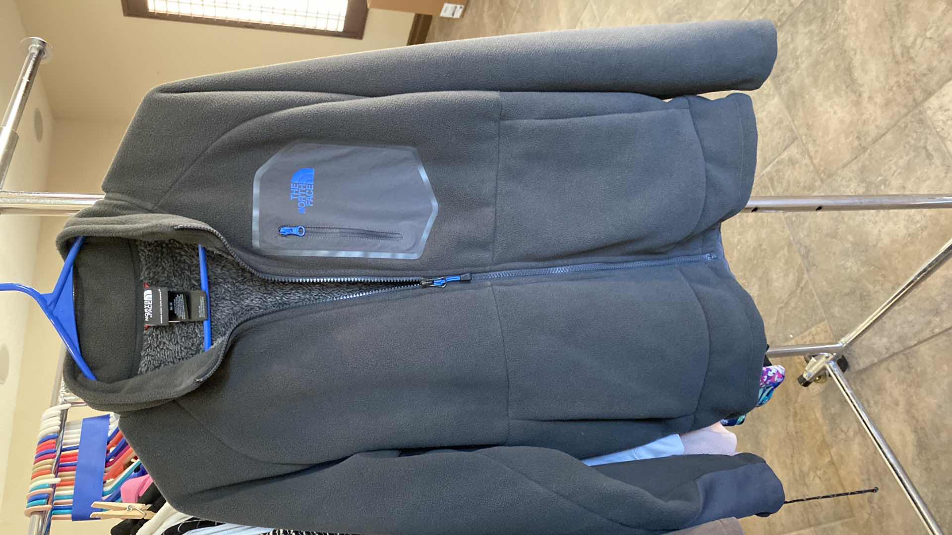 Photo 1 of MENS SIZE MEDIUM NORTH FACE FLEECE ZIP UP JACKET