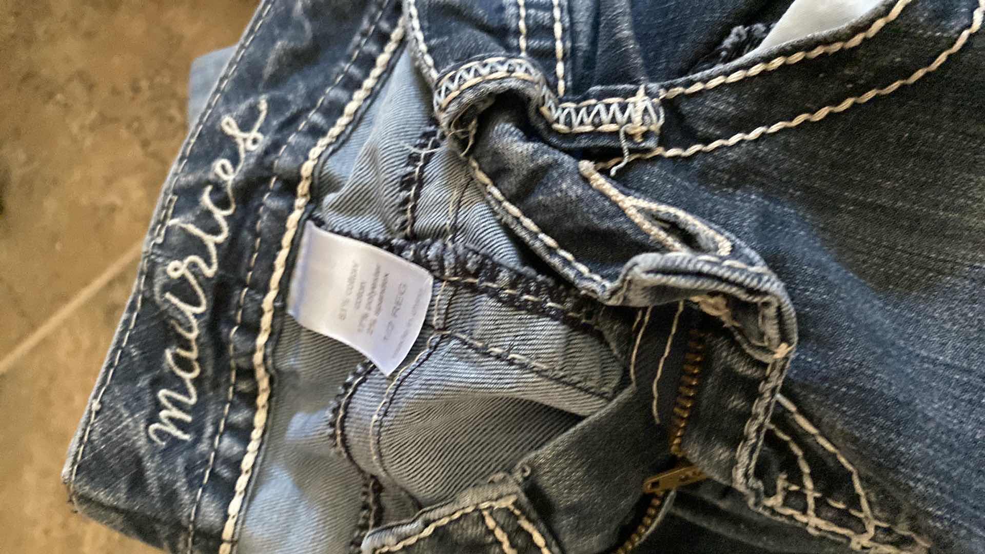 Photo 1 of 8-WOMENS SIZE 28 JEANS MOTHER PAIGE 7 FOR ALL MANKIND AND MORE