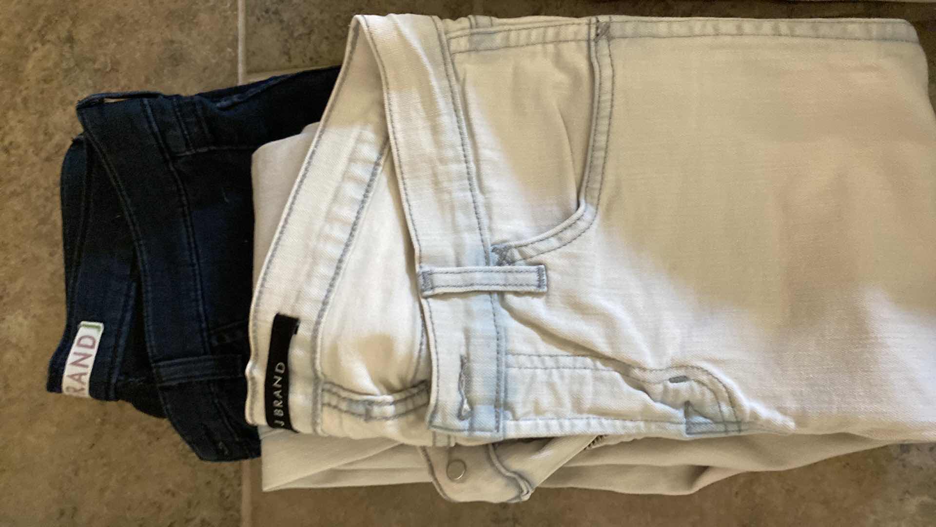 View 4 of 8-WOMENS SIZE 28 JEANS JOES, ARMANI CITIZENS OF HUMANITY AND MORE