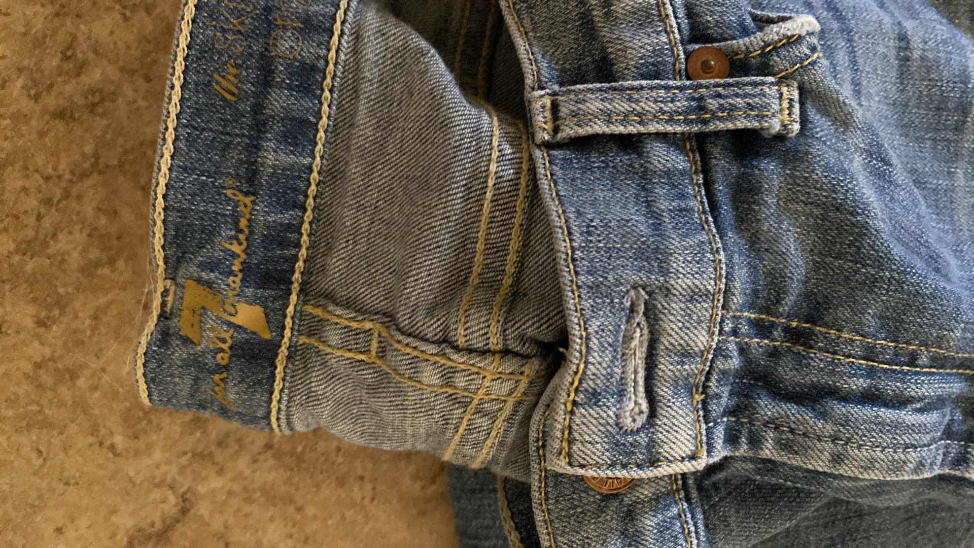 Photo 1 of 6- WOMEND SIZE 28, 1 SIZE 30, 1 SIZE 31 JEANS JOES 7 FOR ALL MANKIND AND MORE