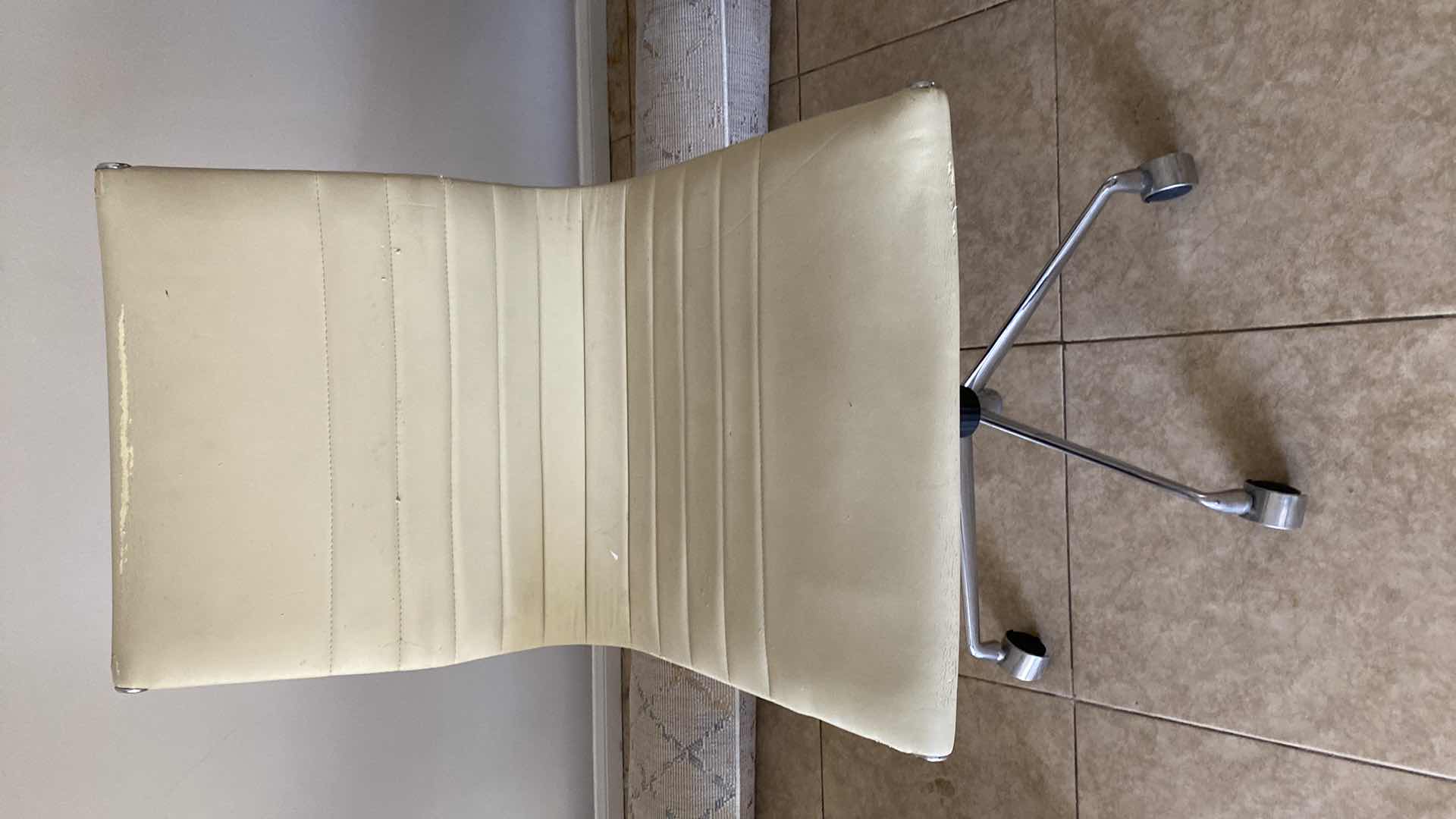 Photo 1 of MODERN ADJUSTABLE DESK CHAIR ON WHEELS