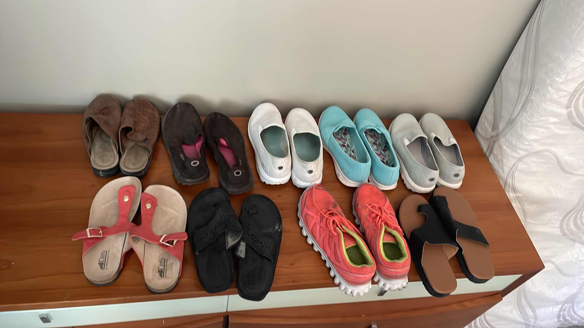 Photo 1 of SHOES ASSORTED SIZE 9.5