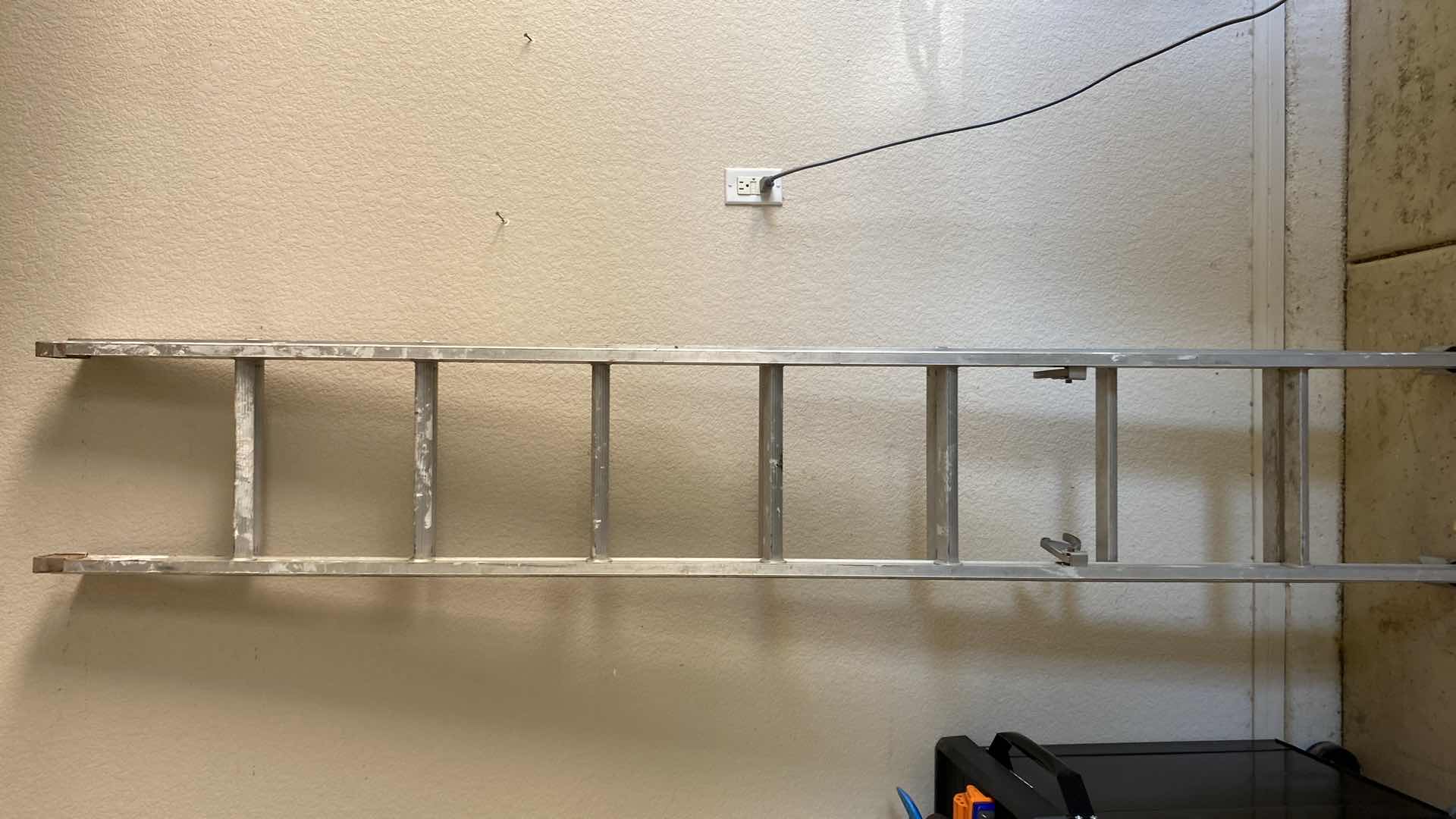 Photo 1 of EXTENSION LADDER 8’ to 15’