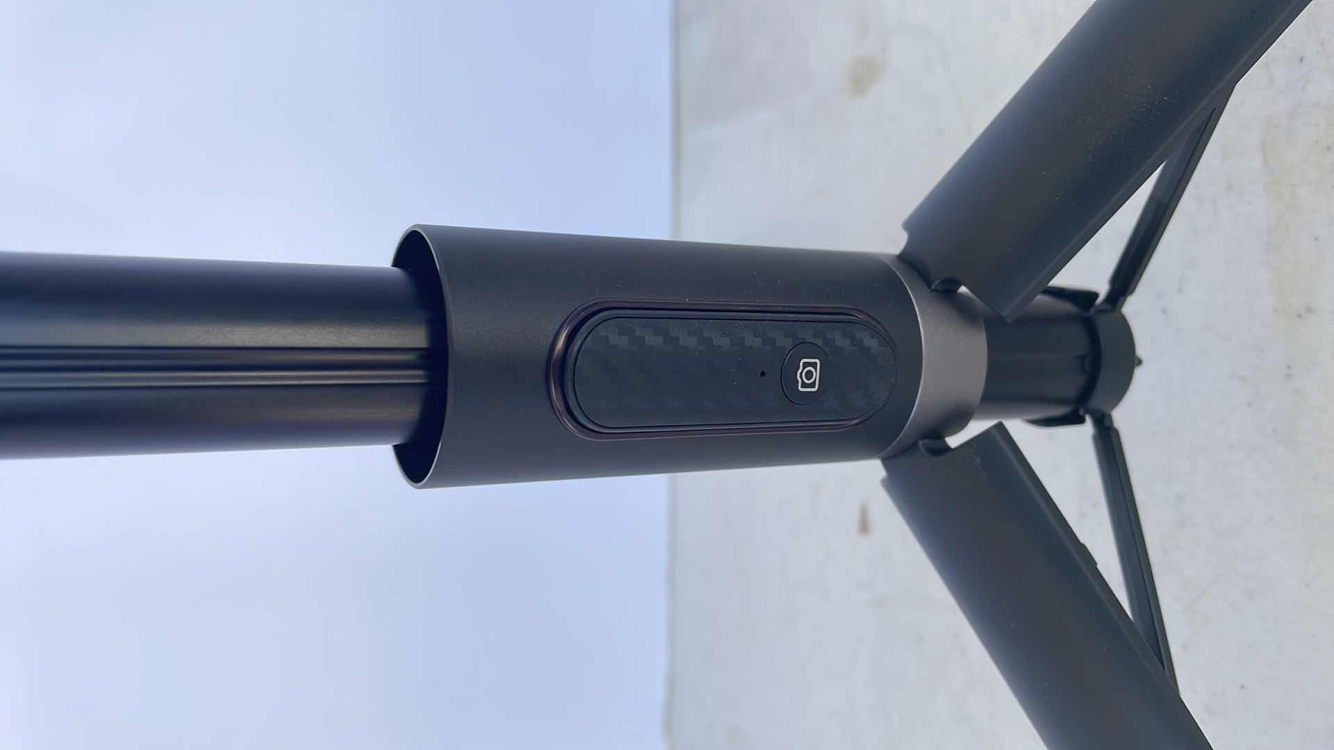 Photo 1 of PHONE TRIPOD