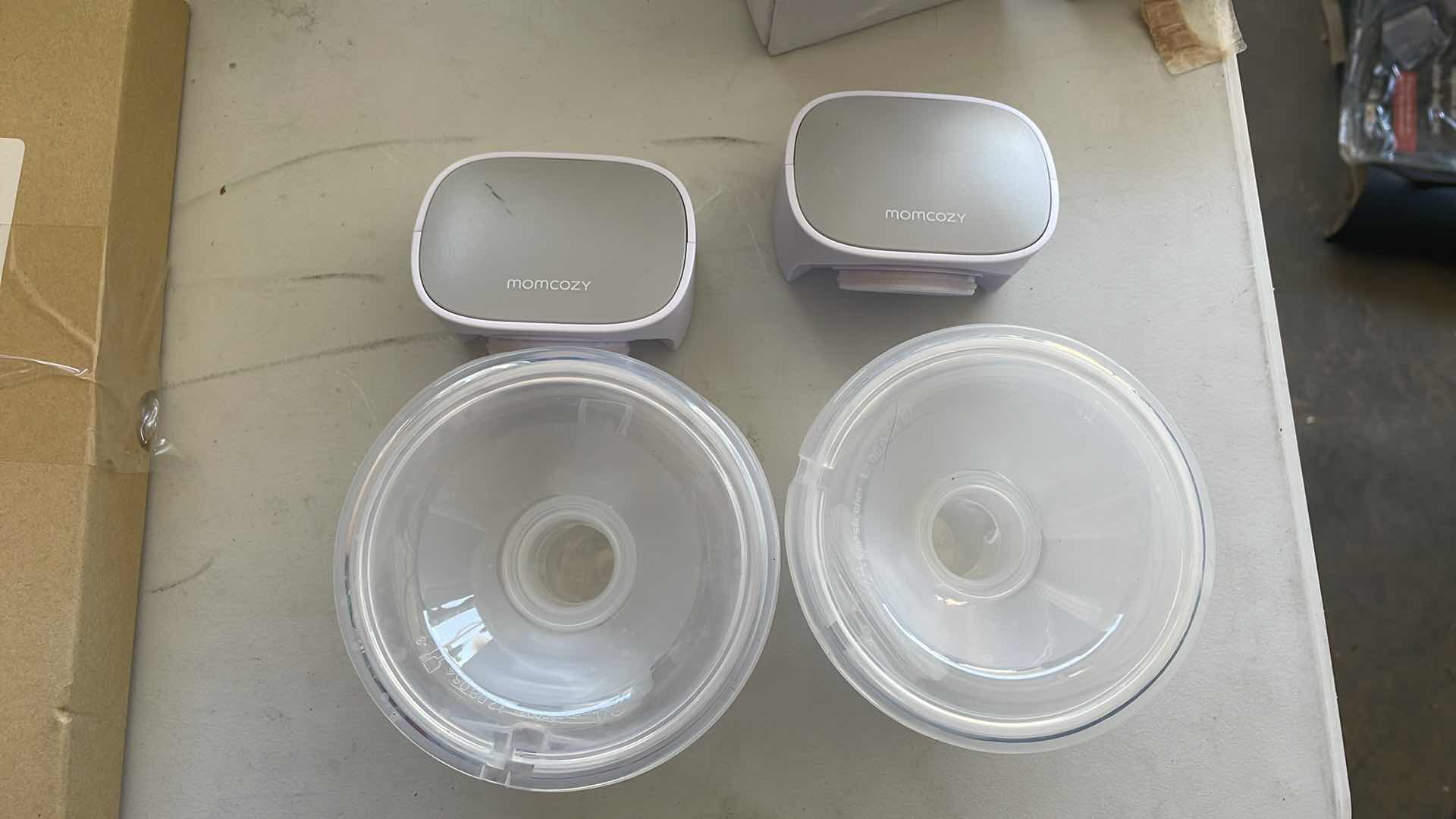 Photo 1 of MOMCOZY BREAST PUMP