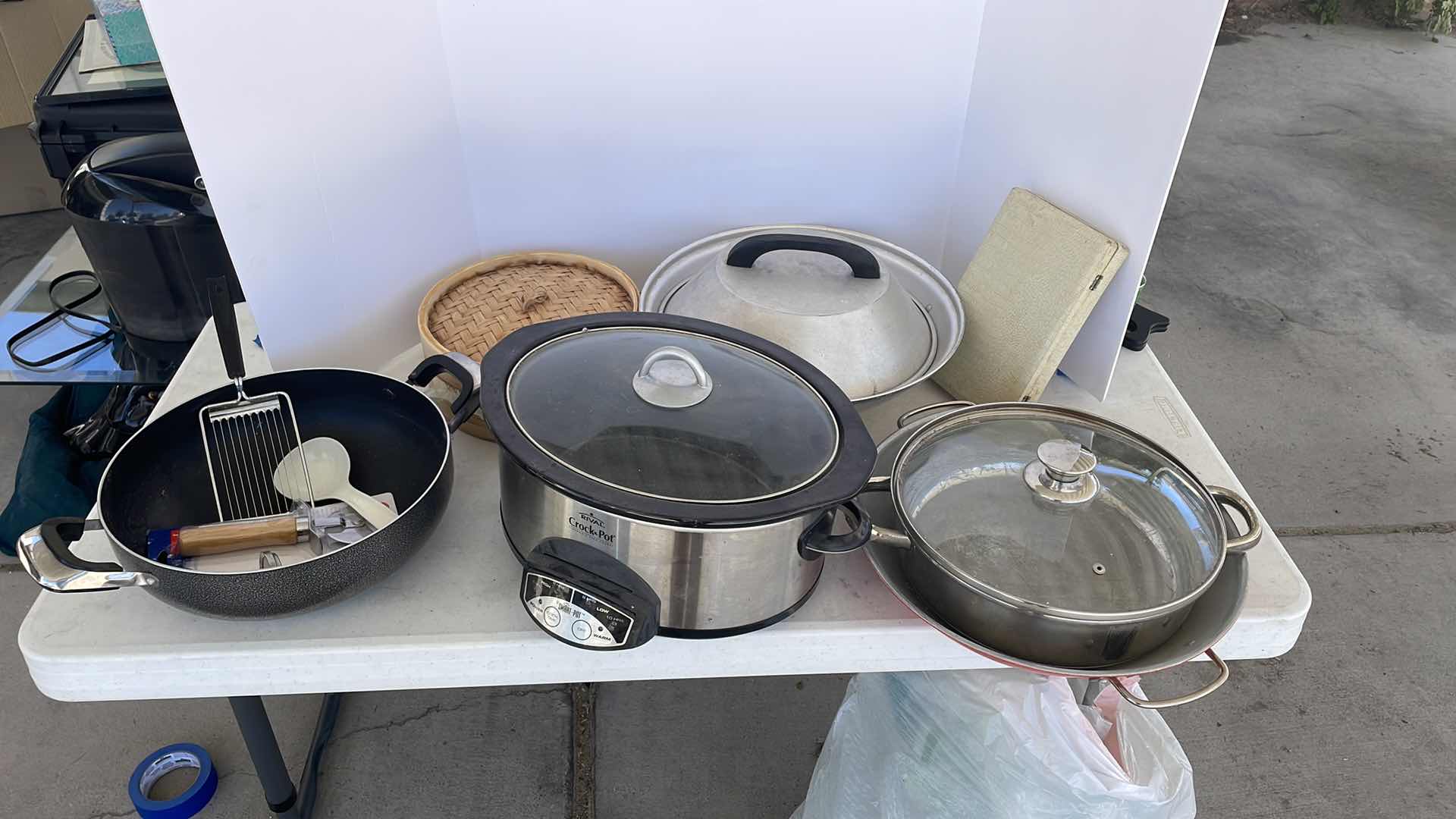 Photo 5 of KITCHEN ITEM ASSORTMENT