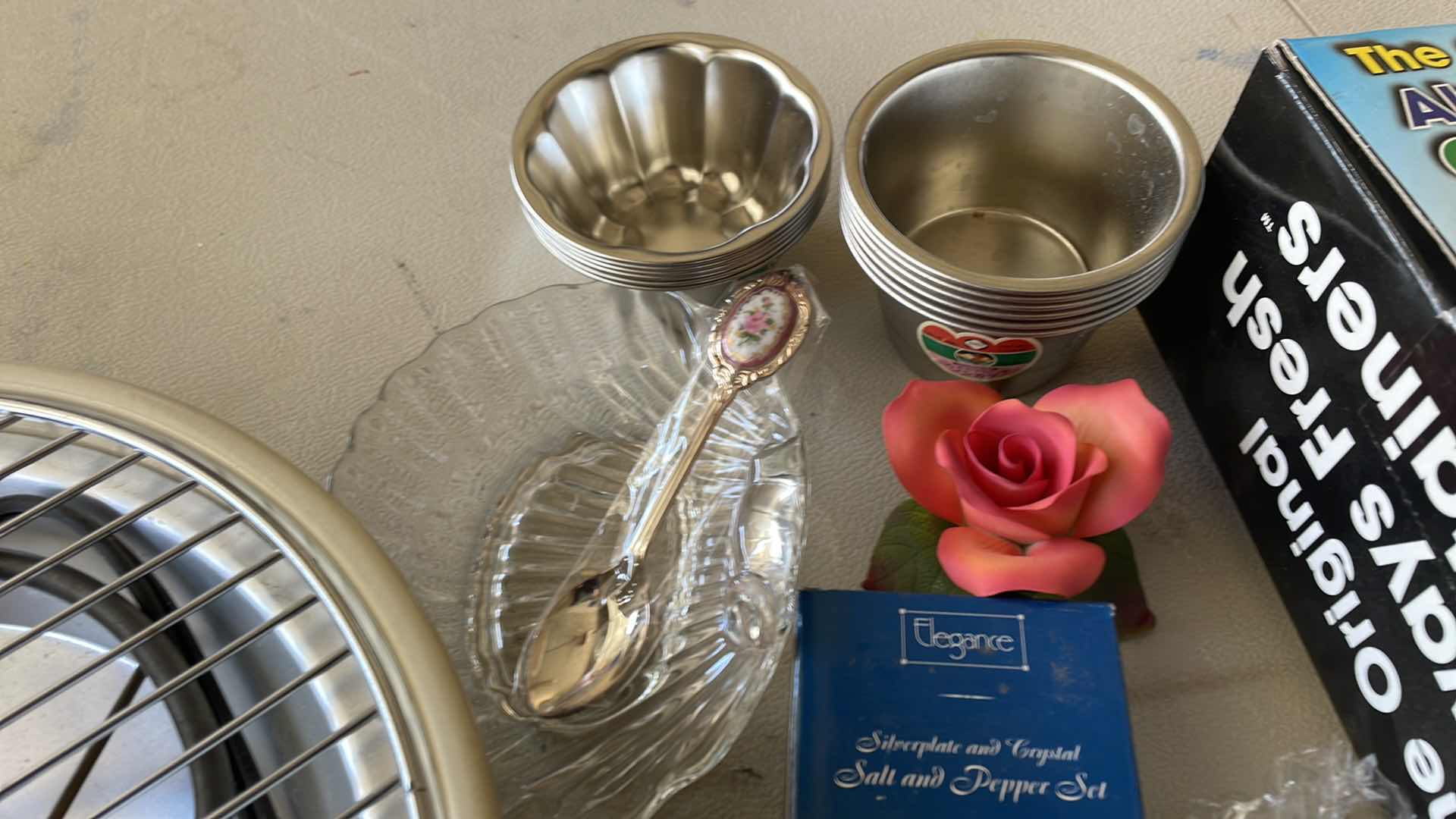 Photo 1 of KITCHEN ITEMS