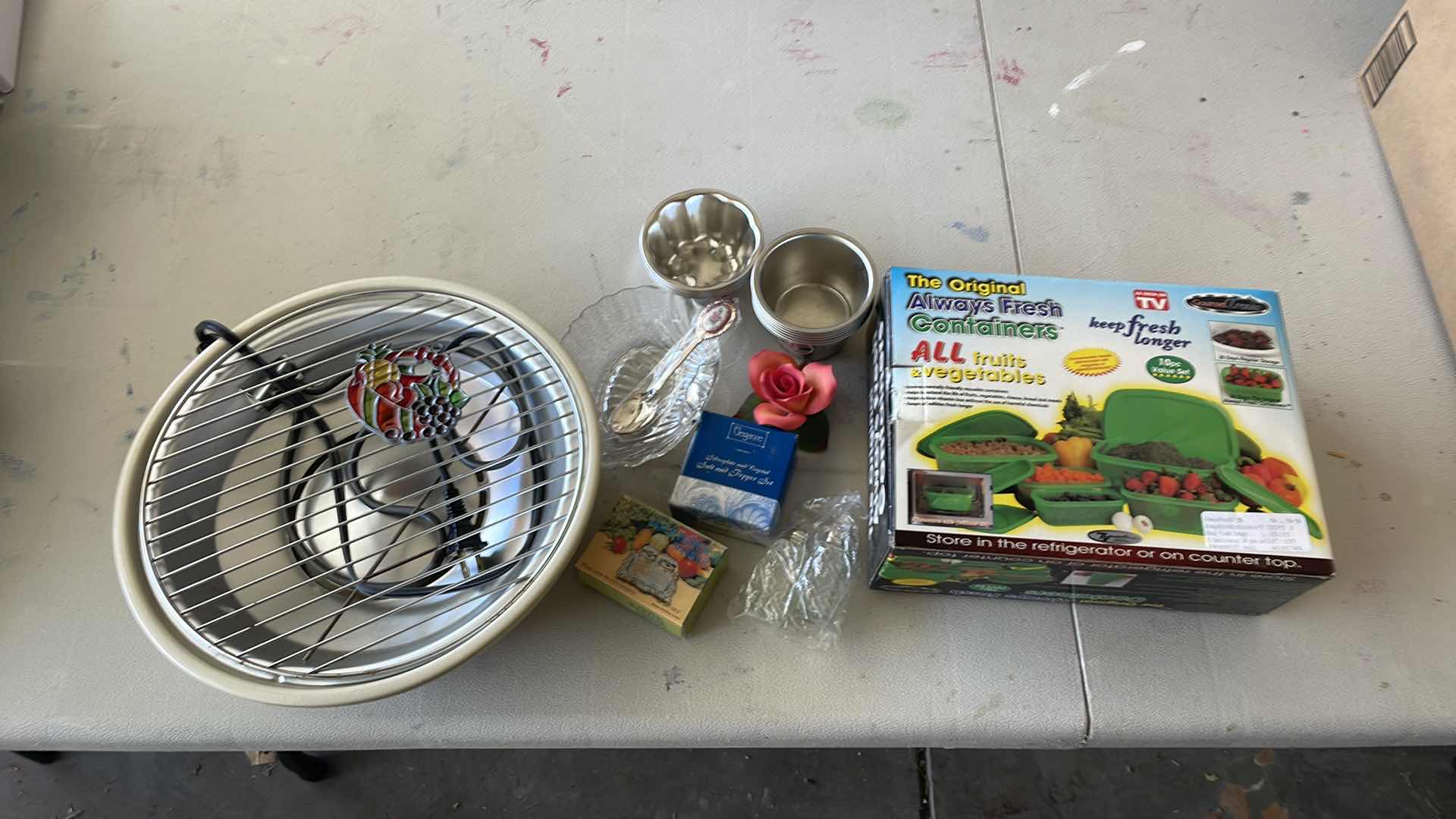 Photo 1 of KITCHEN ITEMS