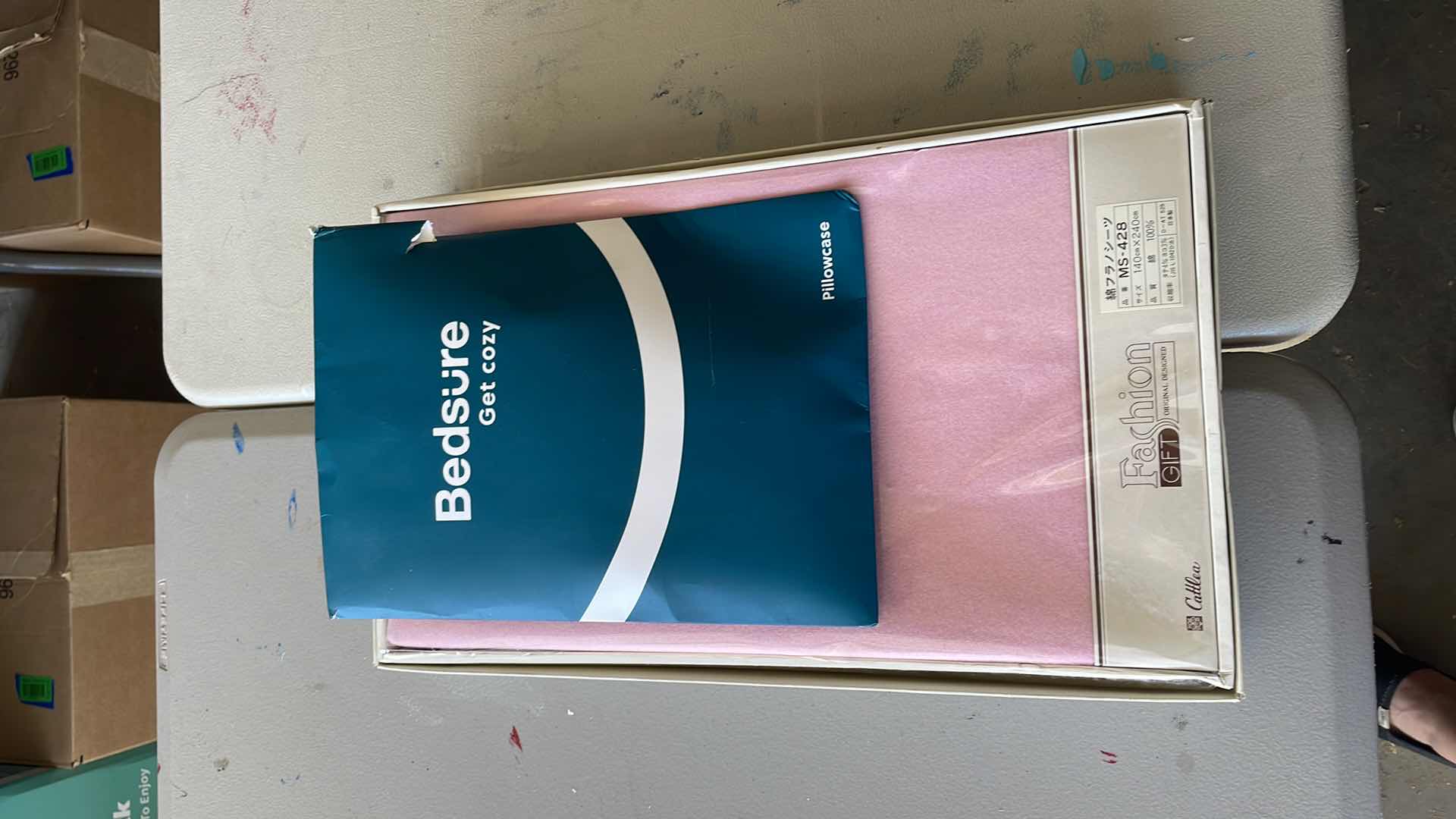 Photo 1 of BEDSURE SATIN PILLOWCASES PINK BLANKET