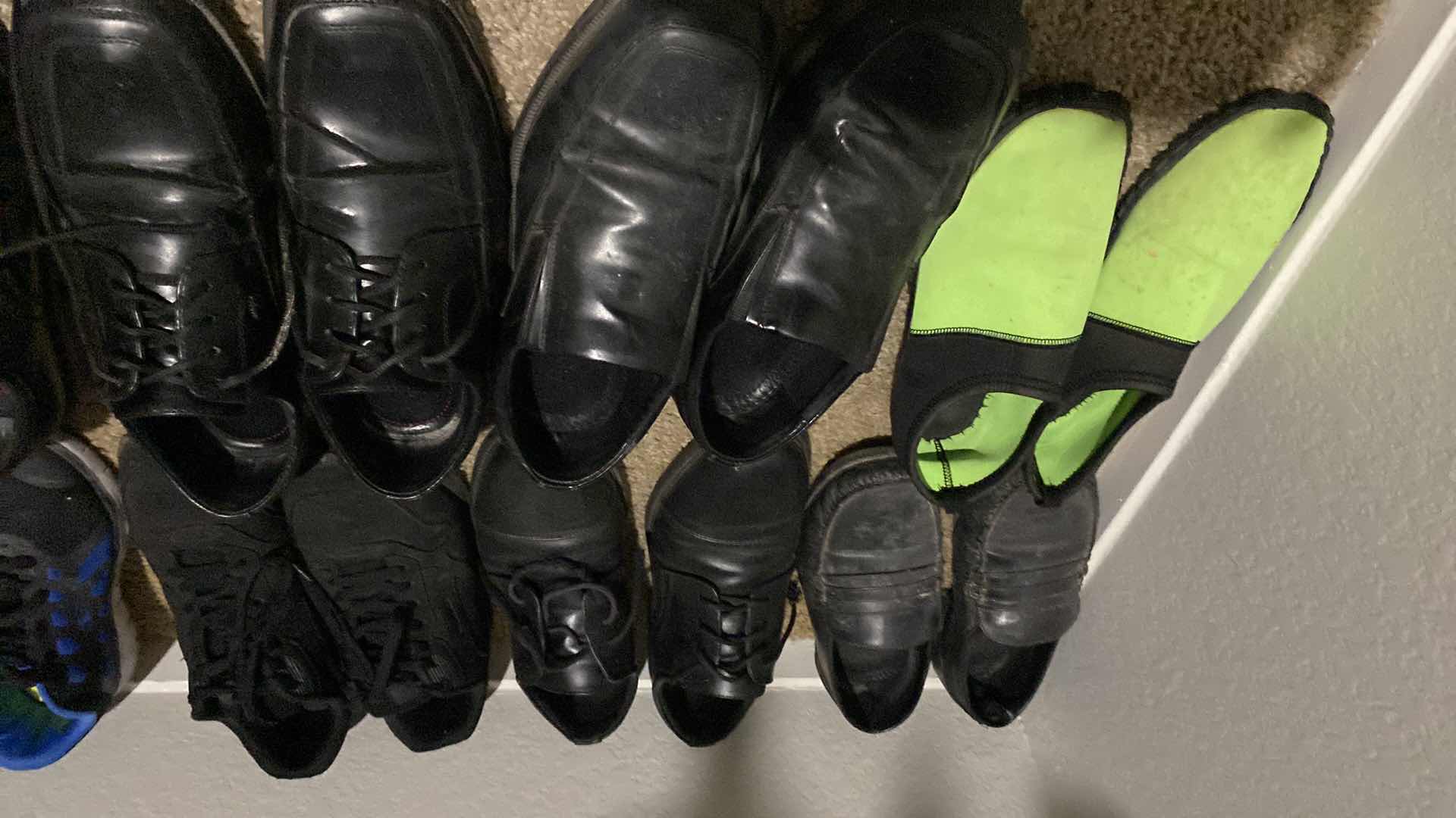 Photo 1 of 14 PAIRS MENS SHOES SIZE 10.5 AND 11