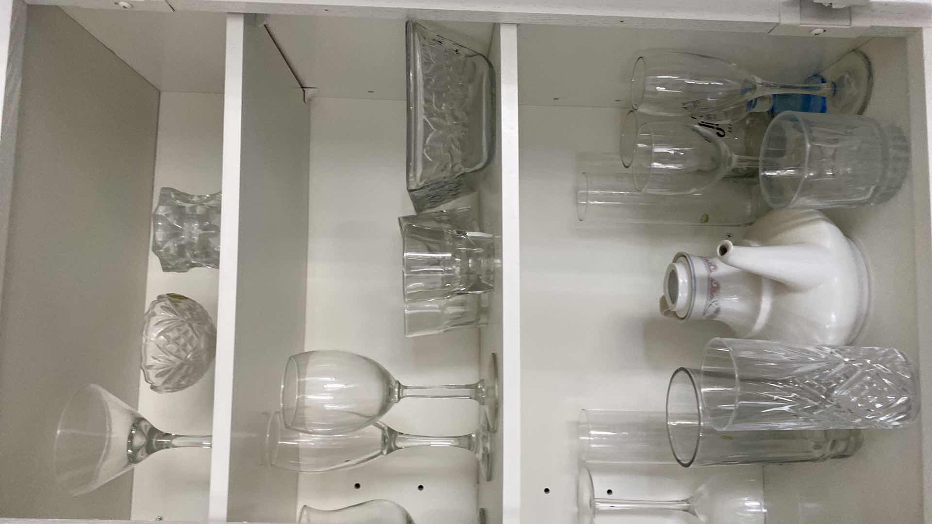 Photo 1 of CONTENTS OF KITCHEN CABINET GLASSWARE AND BARWARE