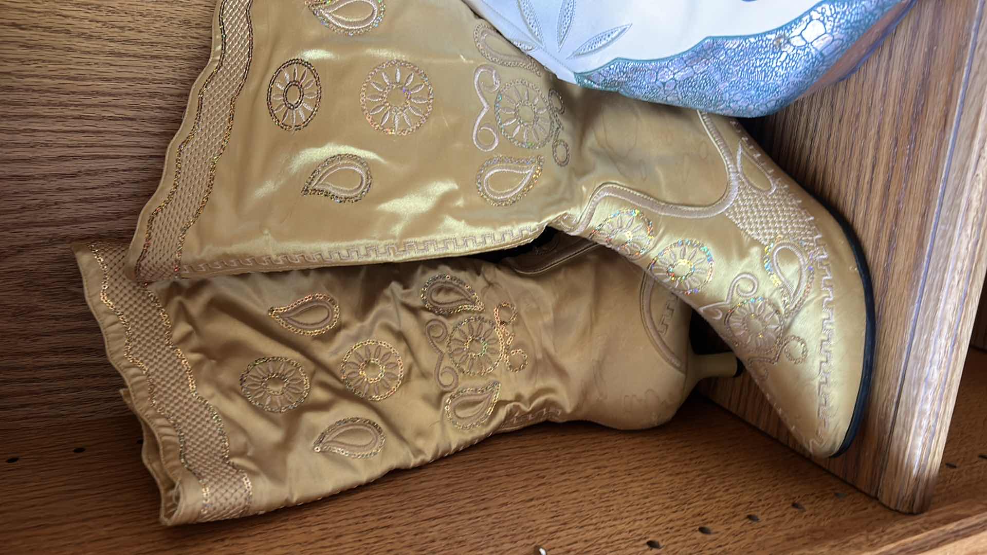 Photo 1 of FIVE PAIRS WOMENS BOOTS SIZE 7