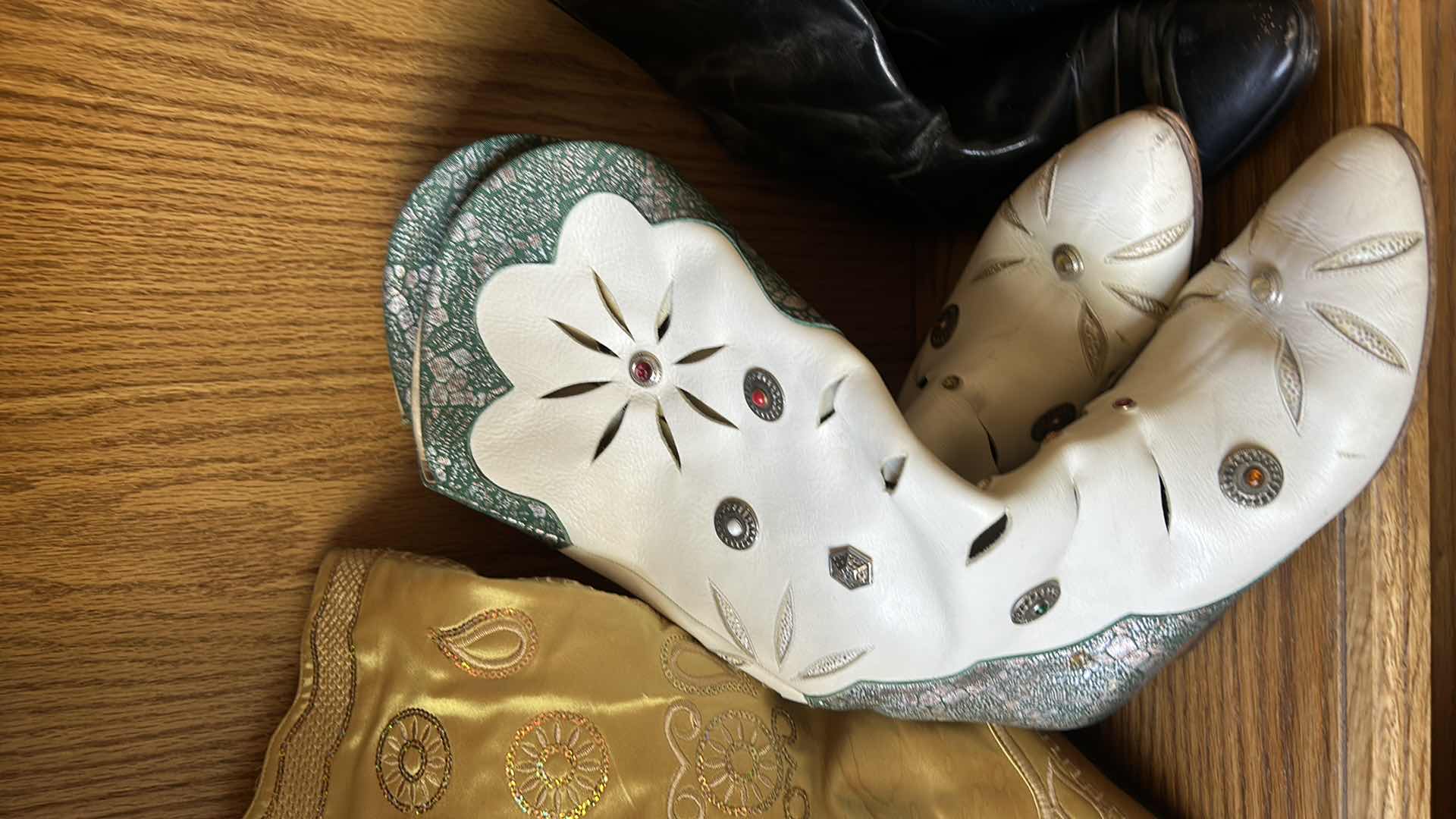 Photo 1 of FIVE PAIRS WOMENS BOOTS SIZE 7