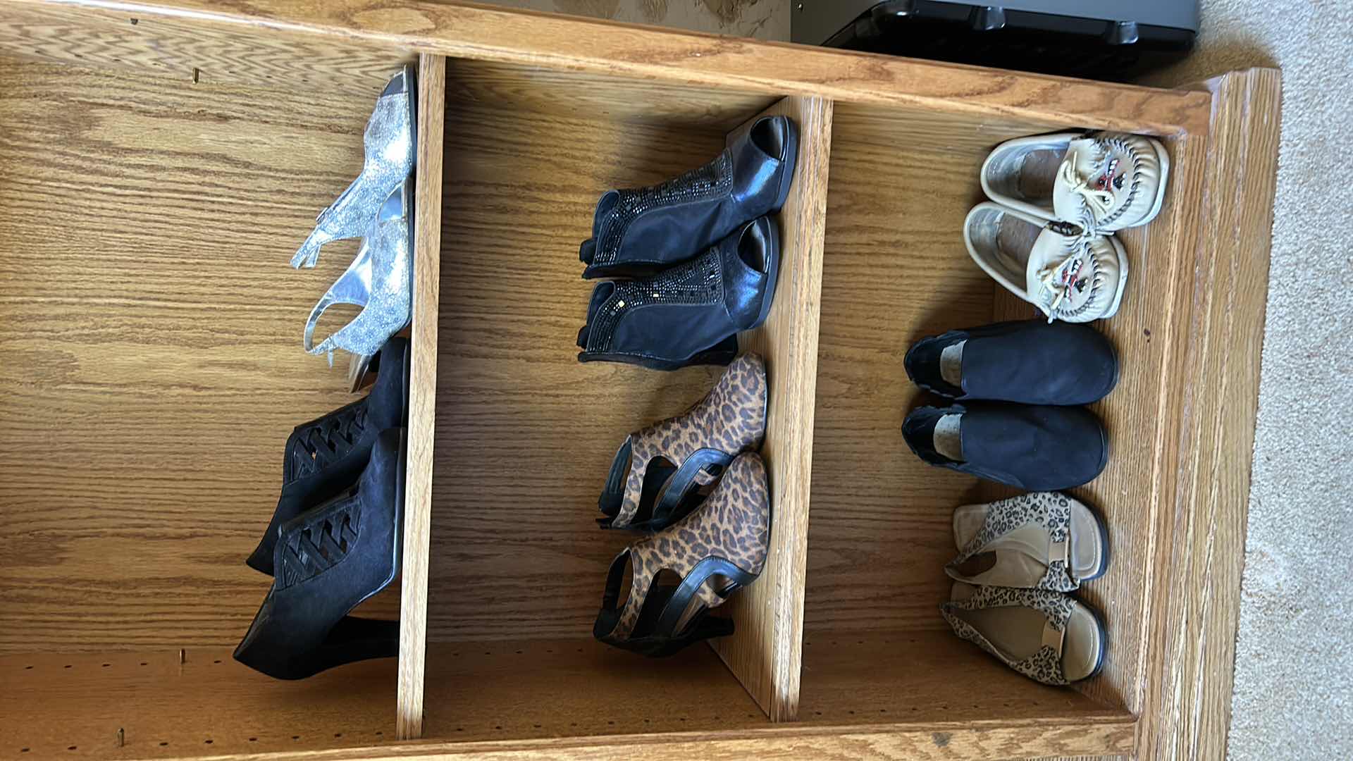 Photo 1 of 7 PAIRS WOMENS SHOES SIZE 7