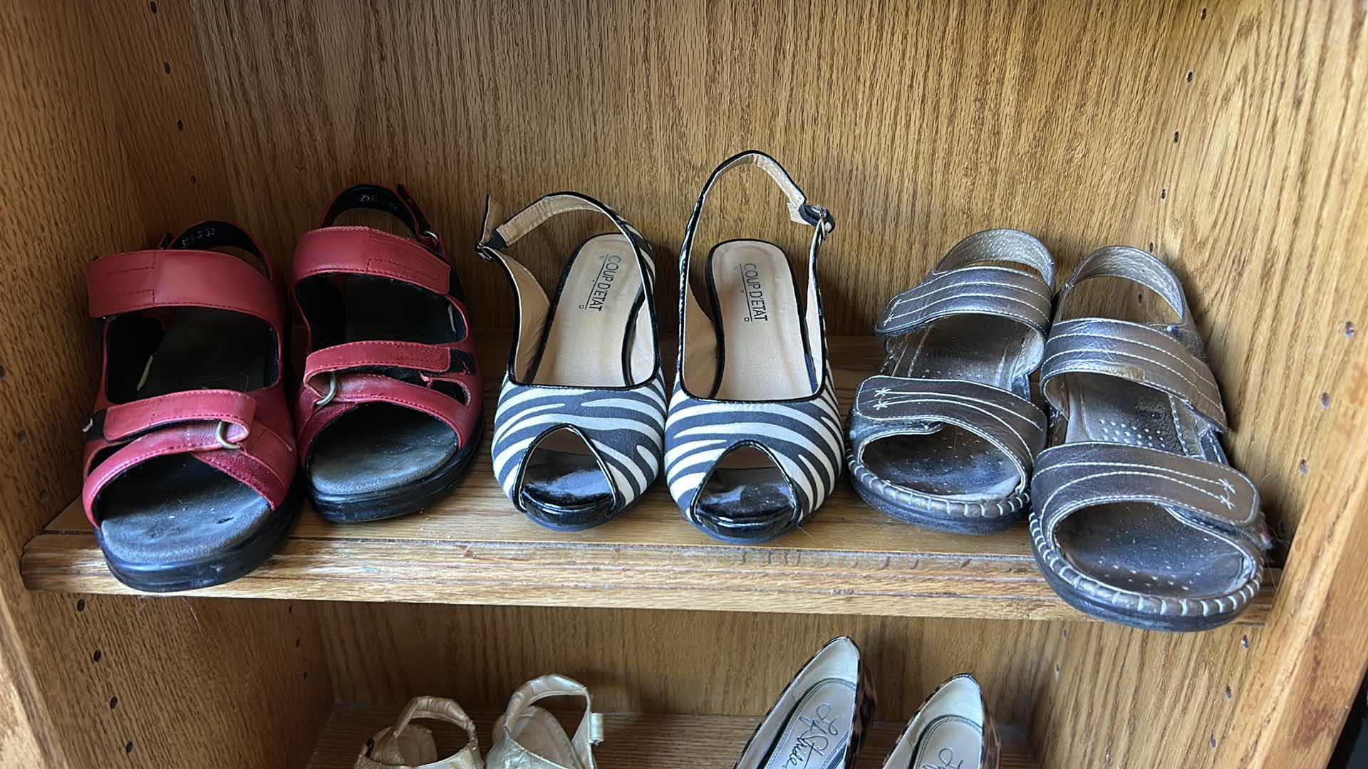 Photo 1 of 7 PAIRS WOMENS SHOES SIZE 7