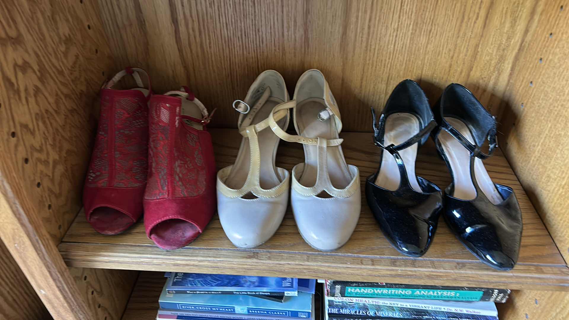 Photo 1 of 9 PAIRS WOMENS SHOES SIZE 7